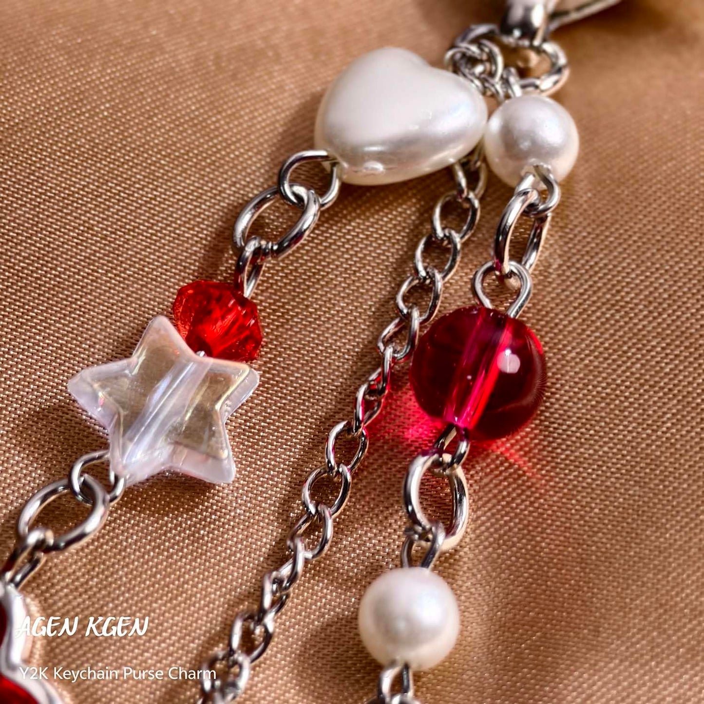 AGEN KGEN Novelty keychains Aesthetic Y2K Keychain Charms Stylish Keychains Accessories for Women Bag Purse Gifts (1x Red Strawberry)