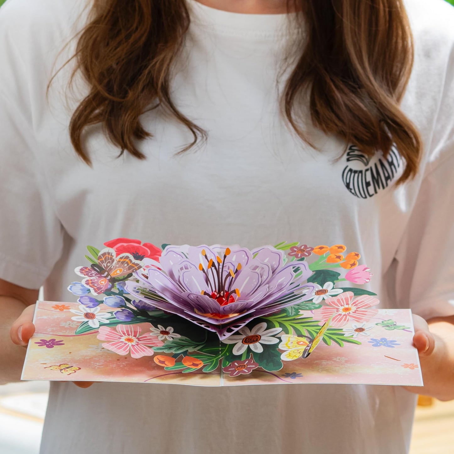 Frndly by Paper Love, Floral Bliss 3D Pop Up Card, Gift for Mothers Day, Birthday, Wedding, Anniversary, Thank You, Get Well, All Occasion - Handcrafted 100% Recycled and Eco-Friendly, 8" x 6" Cover - Includes Envelope and Note Tag