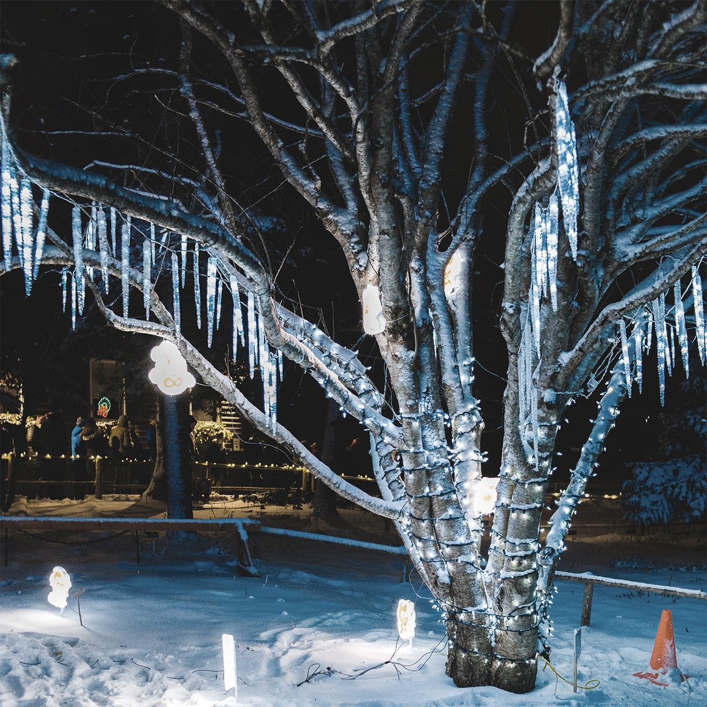 16 Icicles Meteor Shower Lights, 12" Outdoor Icicle Christmas Lights 384 SMD LED Crystal Ice Falling Light, Connectable Raindrop Iciclelight, Xmas Winter Party Tree Holiday Decor, White