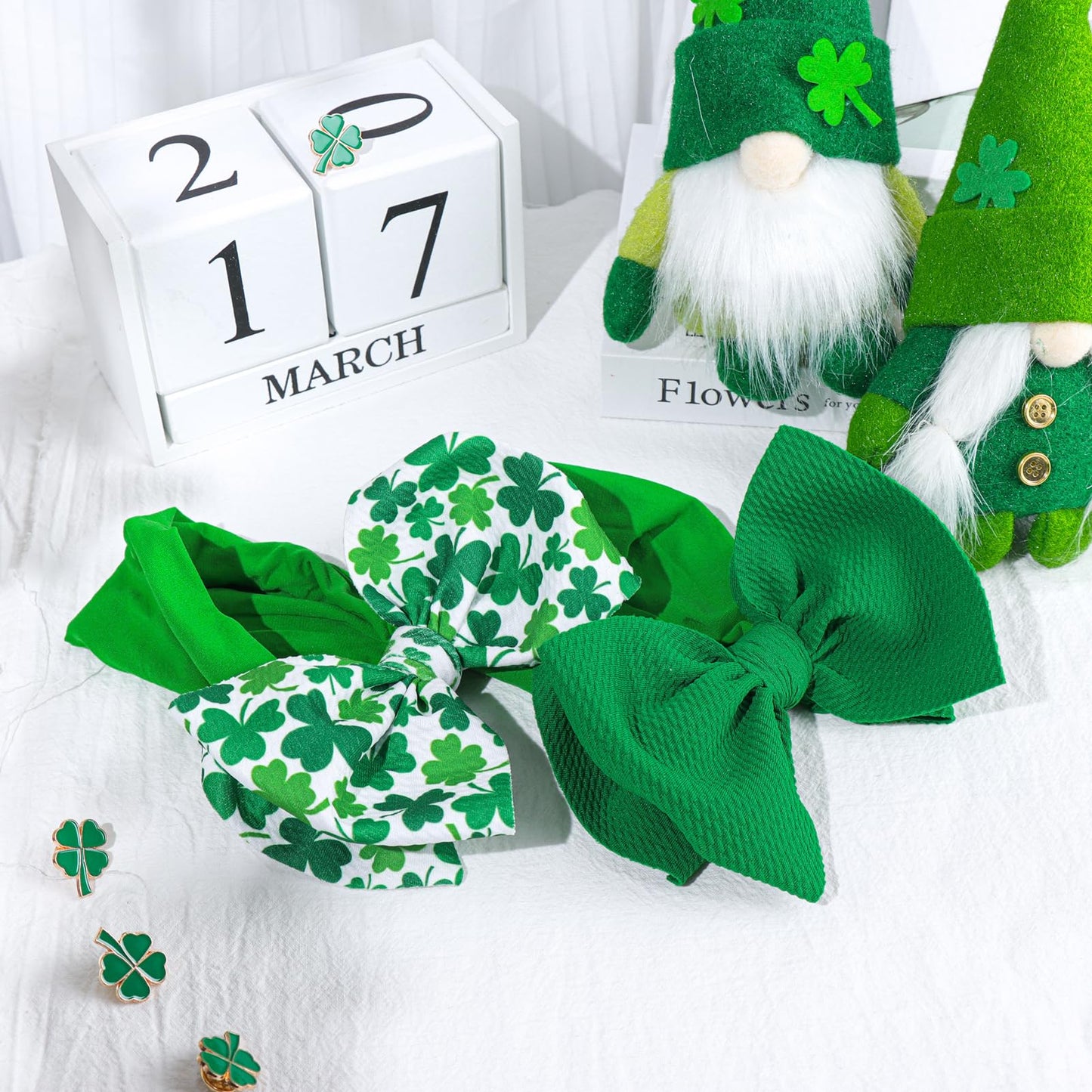 St.Patrick's Day Hair Accessories for Infant Baby Girls, Green Headbands with Bows, Shamrock Print, Nylon Hairbands, 2 Count