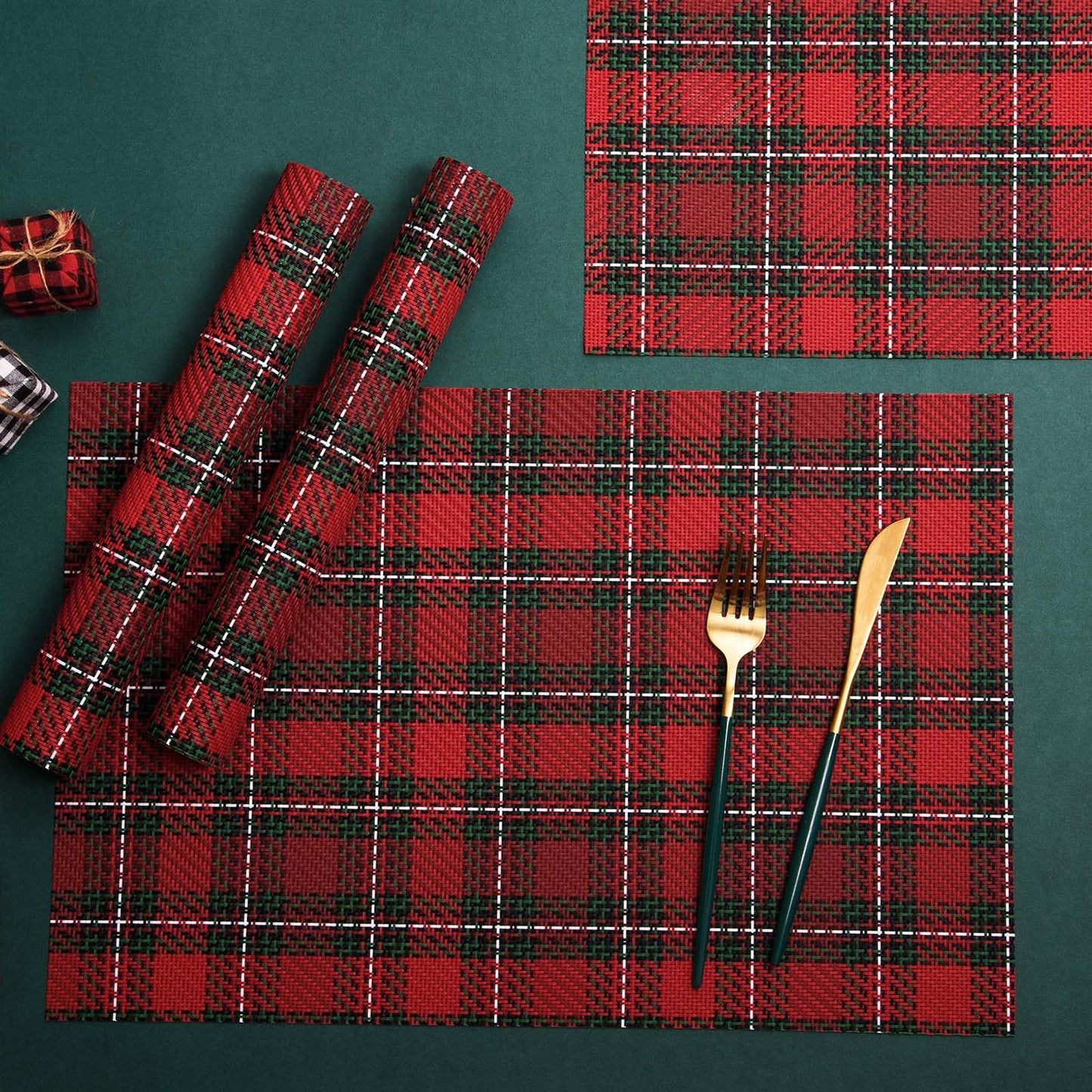 Christmas Placemats Set of 6 for Dining Table Washable Woven Vinyl Non-Slip Placemat Heat-Resistant Durable Table Mats for Dining Table Easy to Clean (Red Grid)