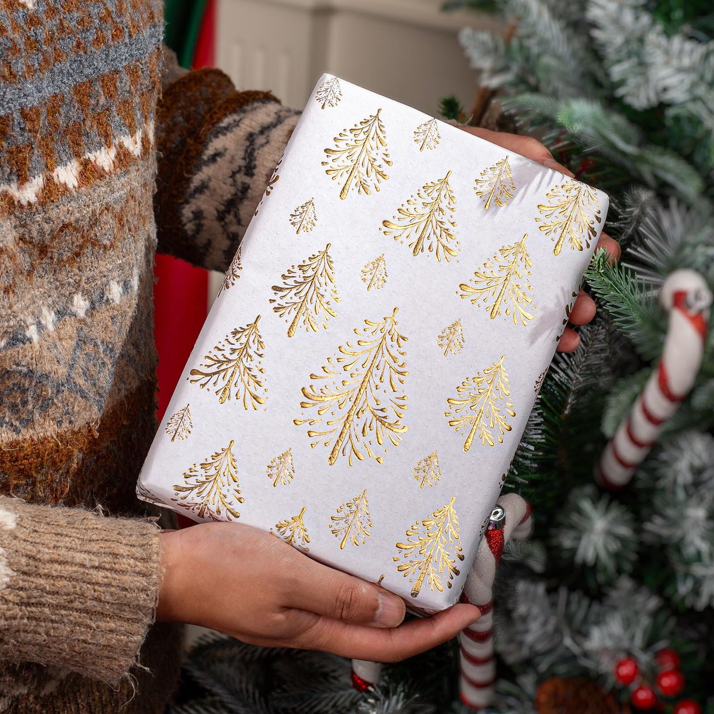 Kraft Christmas Wrapping Paper,White Gold 3D Embossed Foil Christmas Tree with Woodlands Wrap Paper for Holiday, Party,Celebration, New Year (17 Inch X 32.8 Feet)