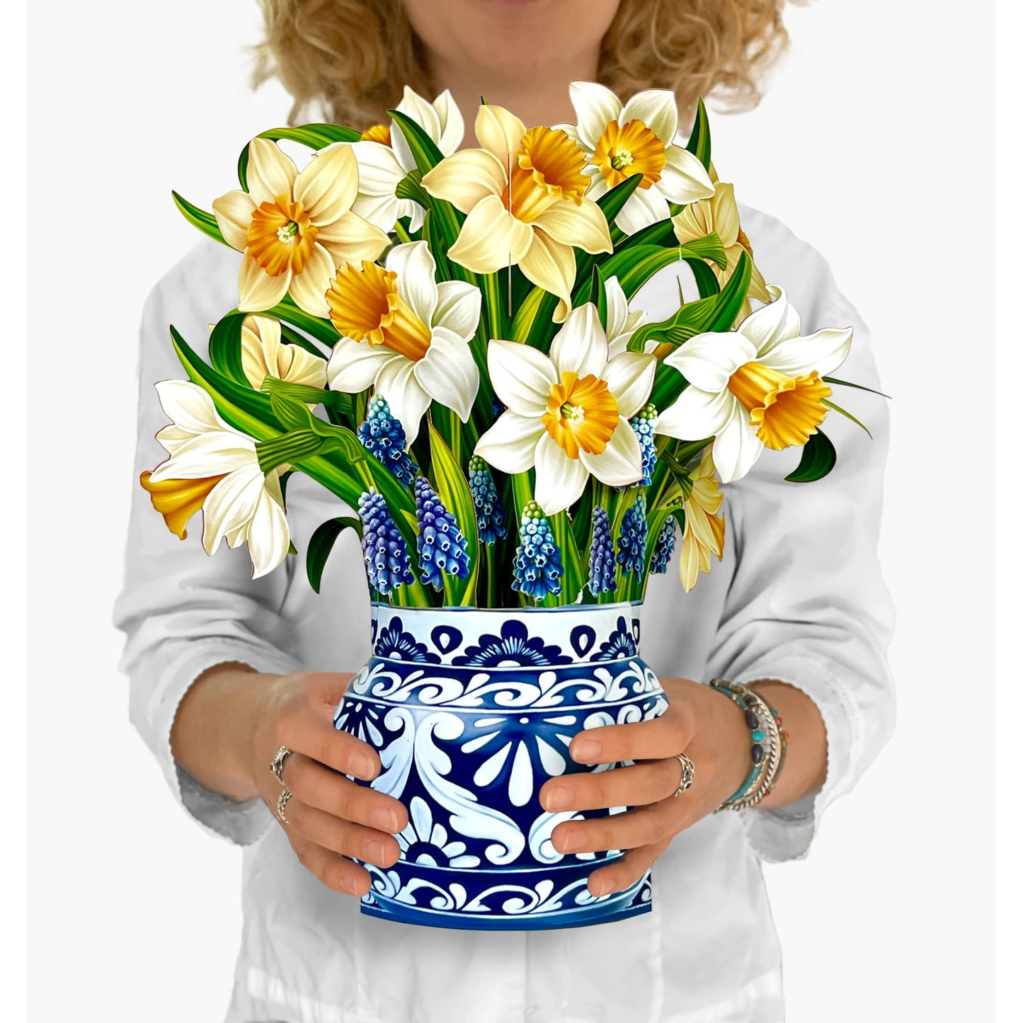 Freshcut Paper Pop Up Cards, English Daffodils, 12 Inch Life Sized Forever Flower Bouquet 3D Popup Greeting Card, Birthday Cards, Get Well Gifts, Blank Notecard & Envelope