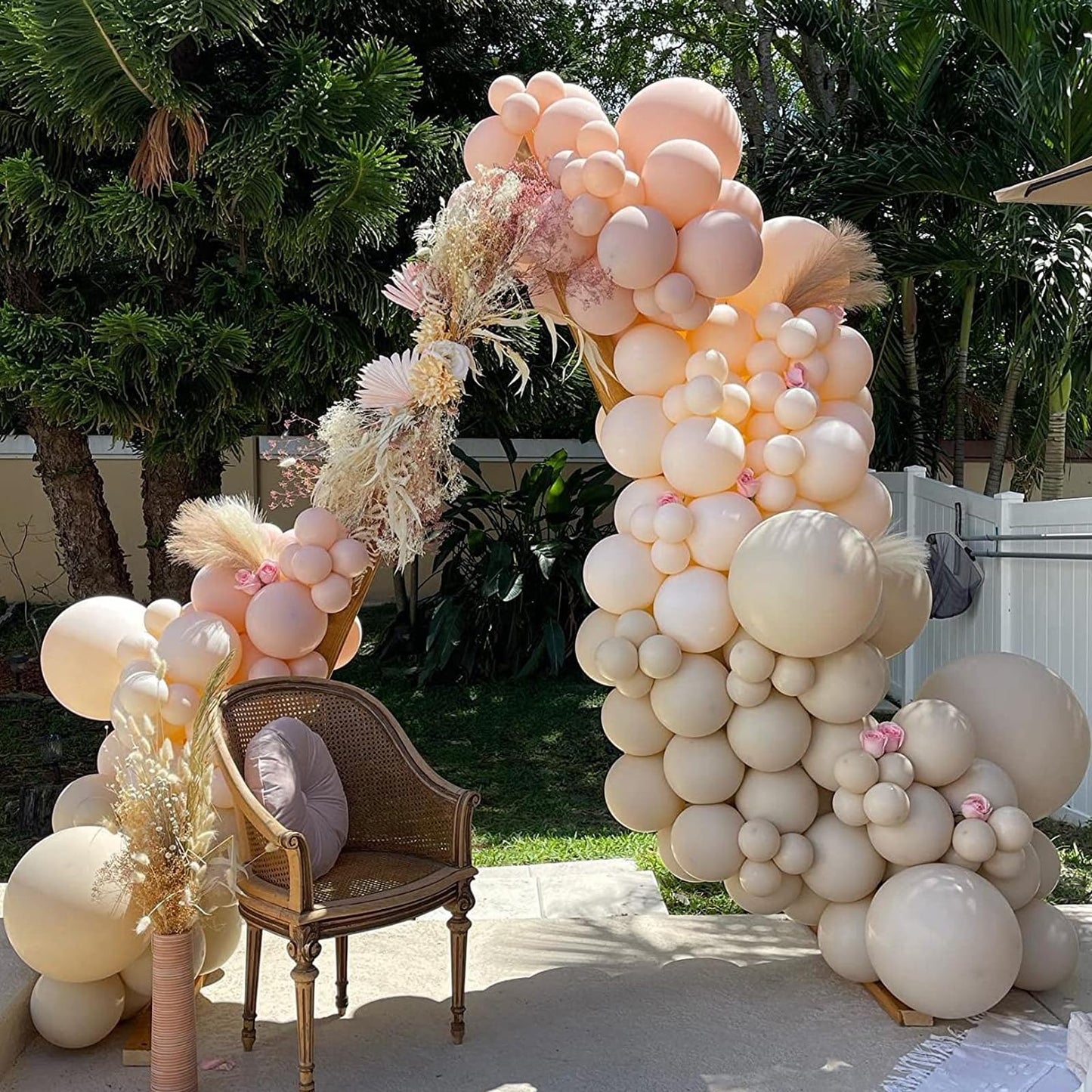 PartyWoo Pearl Beige Balloons 140pcs Different Sizes Pack of 18 12 10 5 Inch Off White Sand Cream Ivory Balloon Arch Kit Garland for Wedding Bridal Baby Shower Birthday Party Decorations White-Z41