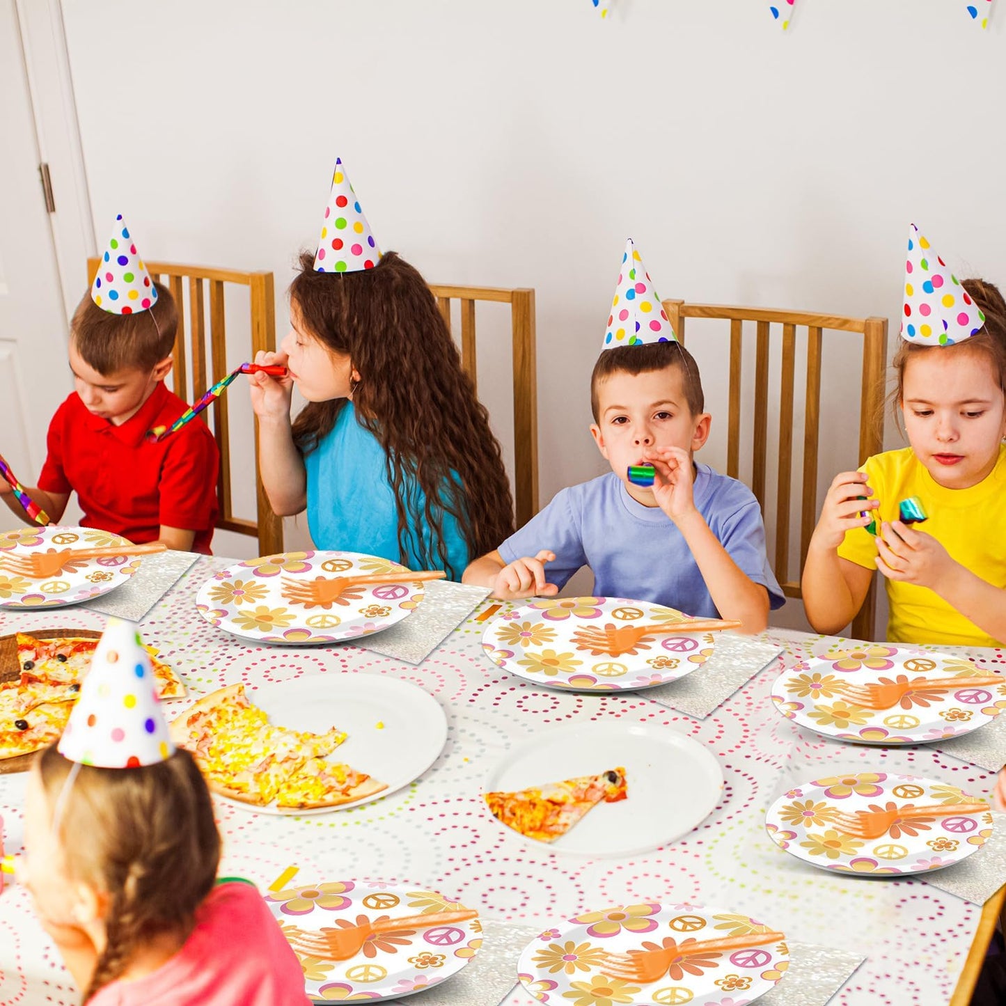 96 Pcs Groovy Party Supplies for 24 Guests Retro Hippie Boho Tableware Plates Napkins Daisy Flower Birthday Dinnerware Table Decorations Retro Hippie Daisy Party Favor for Kitchen Dinning Home Decor