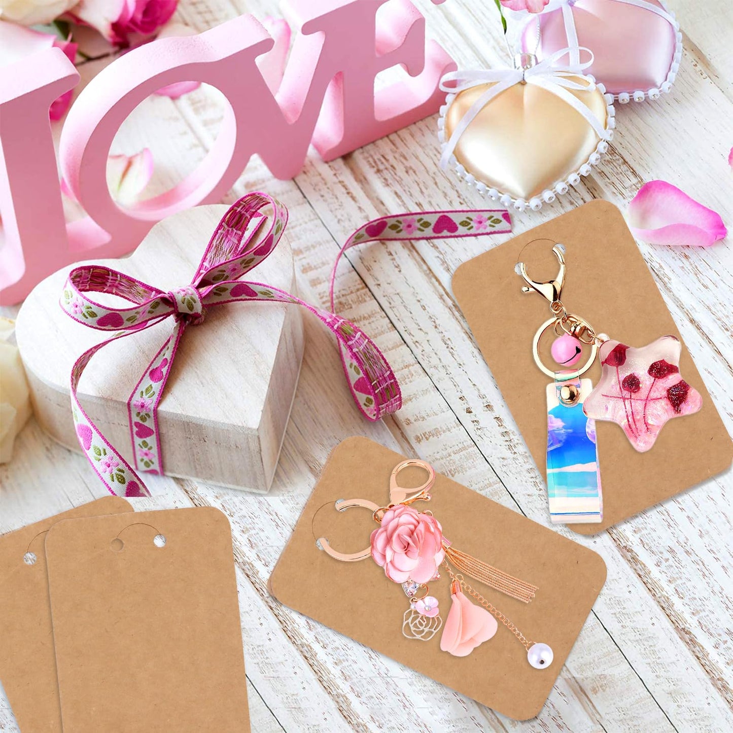 ZYNERY 100 PCS Keychain Display Cards, 3 x 4.7 Inch Keychain Holder with Self-Sealing Bags, Card Display Rack for Displaying Keyring Jewelry Bulk Keychains Packaging Supplies (Brown)