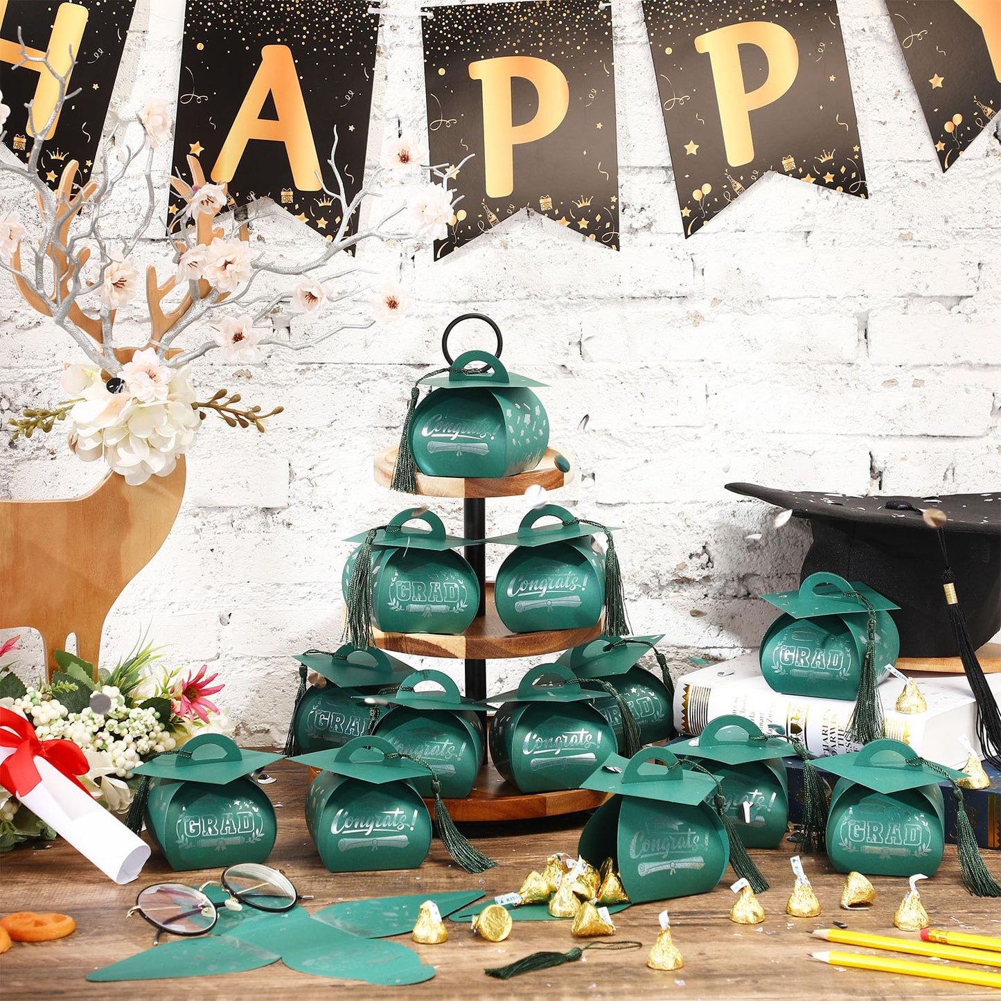 TaoBary 30 Pcs Graduation Cap Gift Boxes Graduation Decorations Class of 2026 Candy Box with Tassel for 2026 Grad Party Favors Supplies(Dark Green, White)