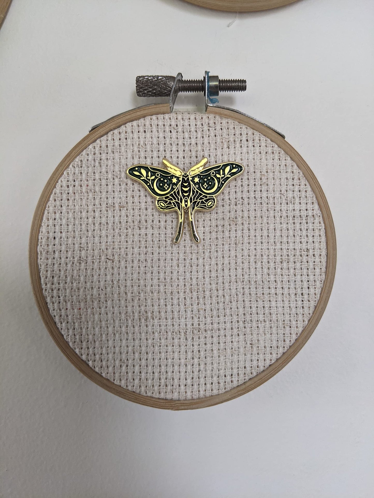 Luna Moth Needle Minder
