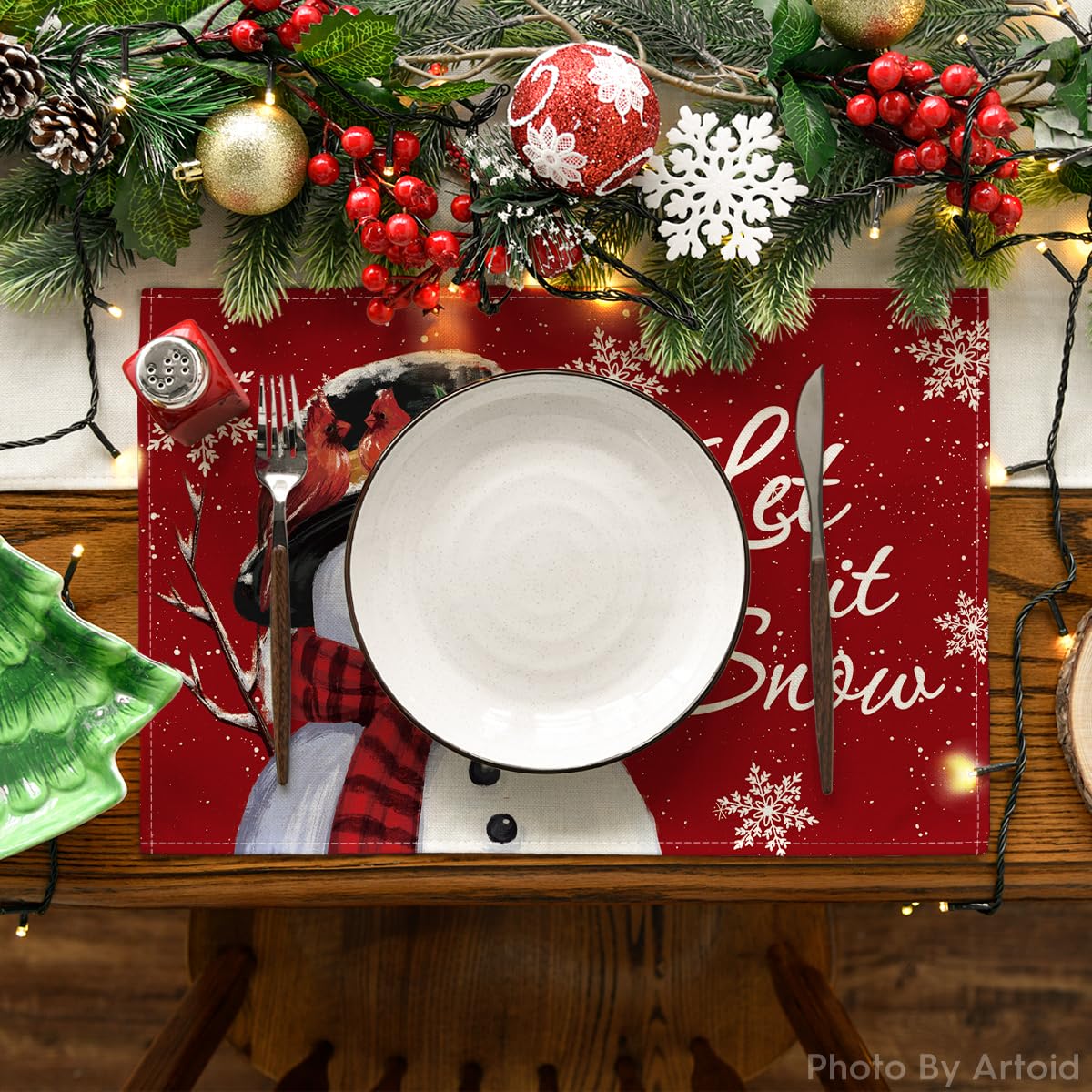 Red Snowman Let It Snow Winter Placemats Set of 4, 12x18 Inch Seasonal Christmas Holiday Table Mats for Party Kitchen Dining Decoration