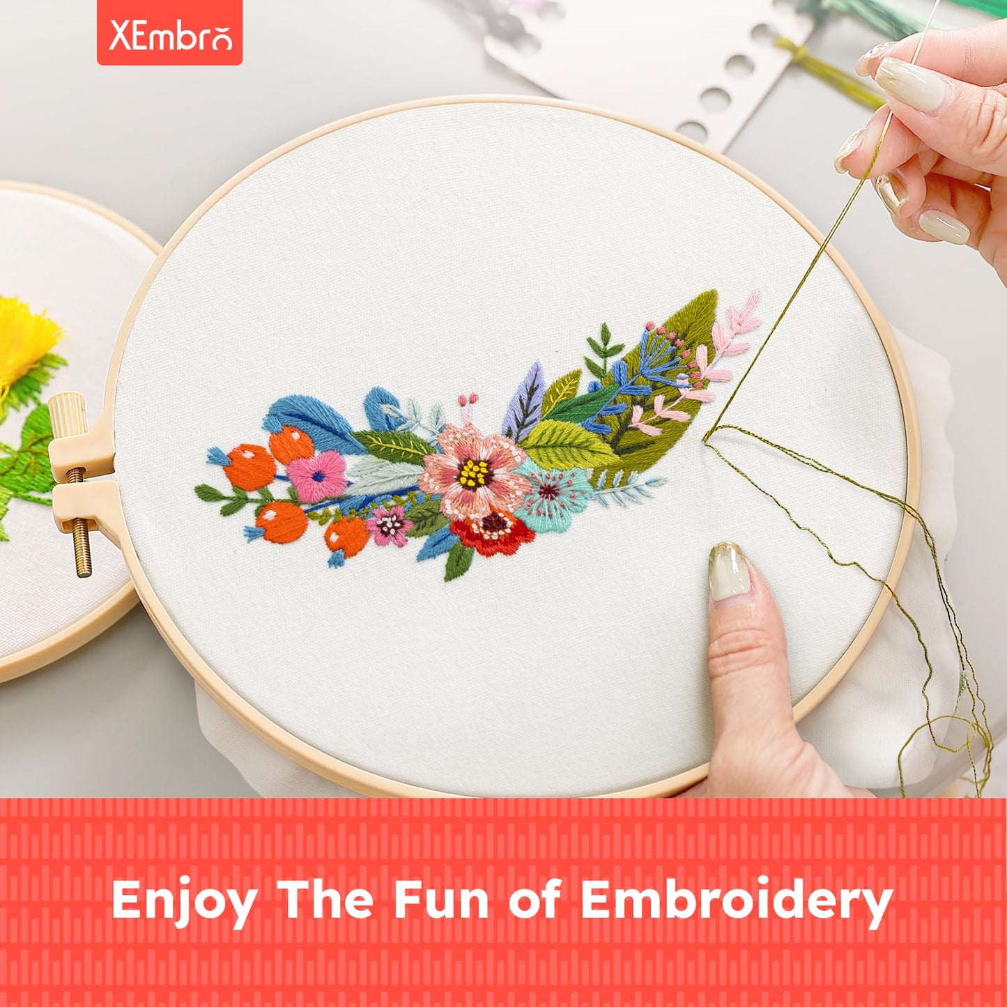 6 Pieces Embroidery Hoop 3.6 to 10.7 inches Plastic Cross Stitch Hoop with 16PCS Needles, Small Embroidery Hoops for Embroidery, Cross Stitch, Craft Sewing, and Decoration Ornaments