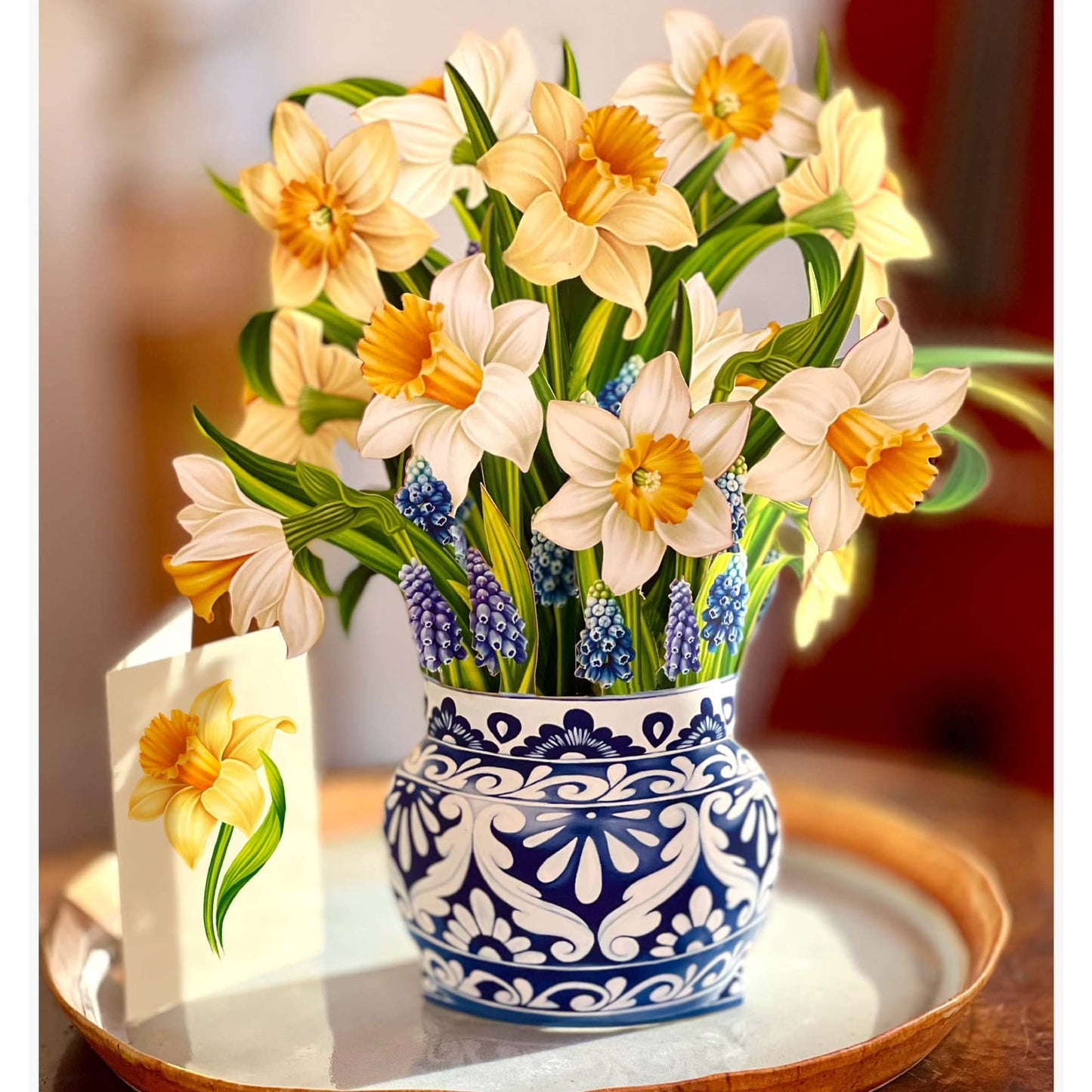 Freshcut Paper Pop Up Cards, English Daffodils, 12 Inch Life Sized Forever Flower Bouquet 3D Popup Greeting Card, Birthday Cards, Get Well Gifts, Blank Notecard & Envelope