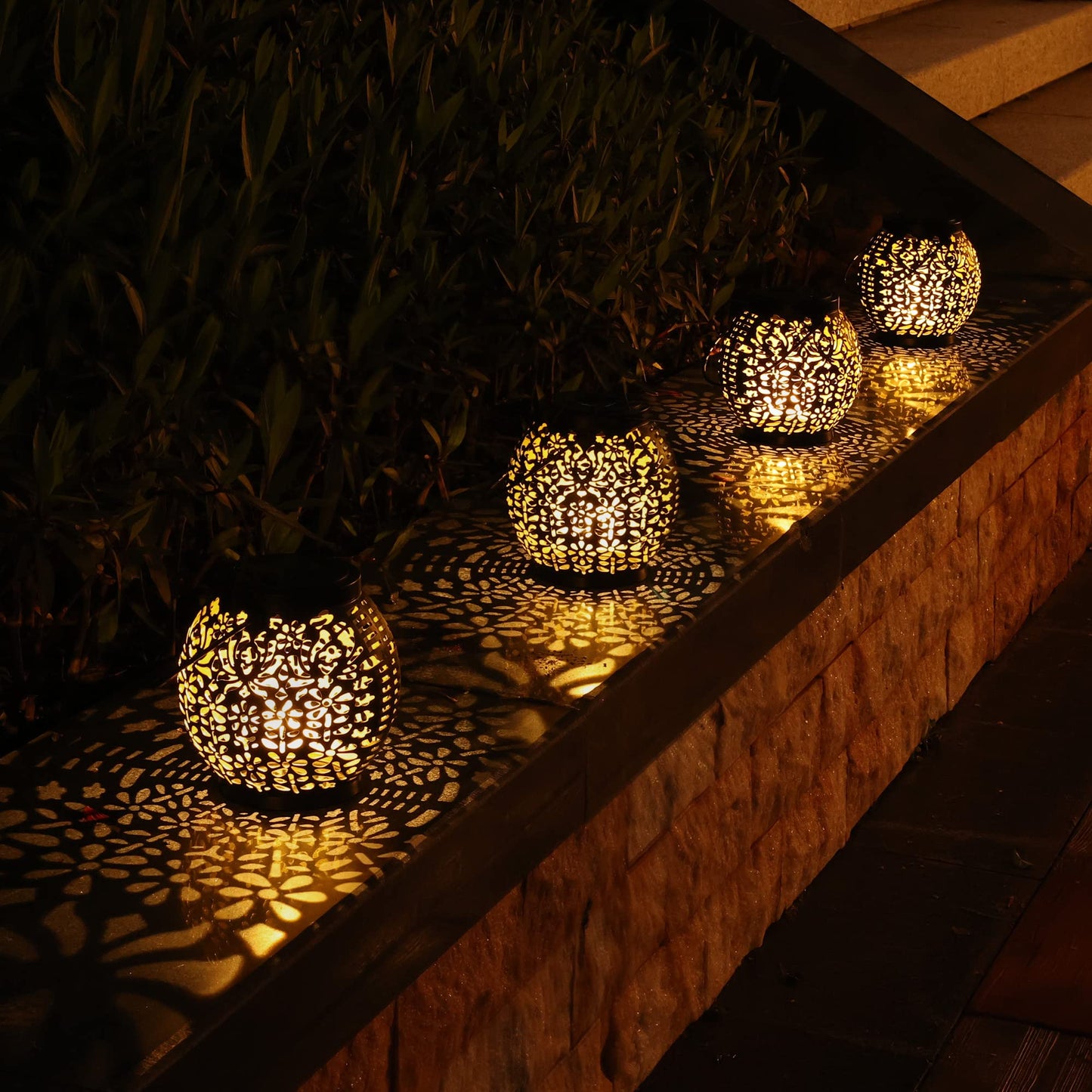 Solar Lantern Lights, 2 Pack Outdoor LED Hanging Lantern Lights with Star Projection, Warm White Solar Garden Lighting Retro Table Lanterns Light Waterproof for Garden Patio Courtyard Path