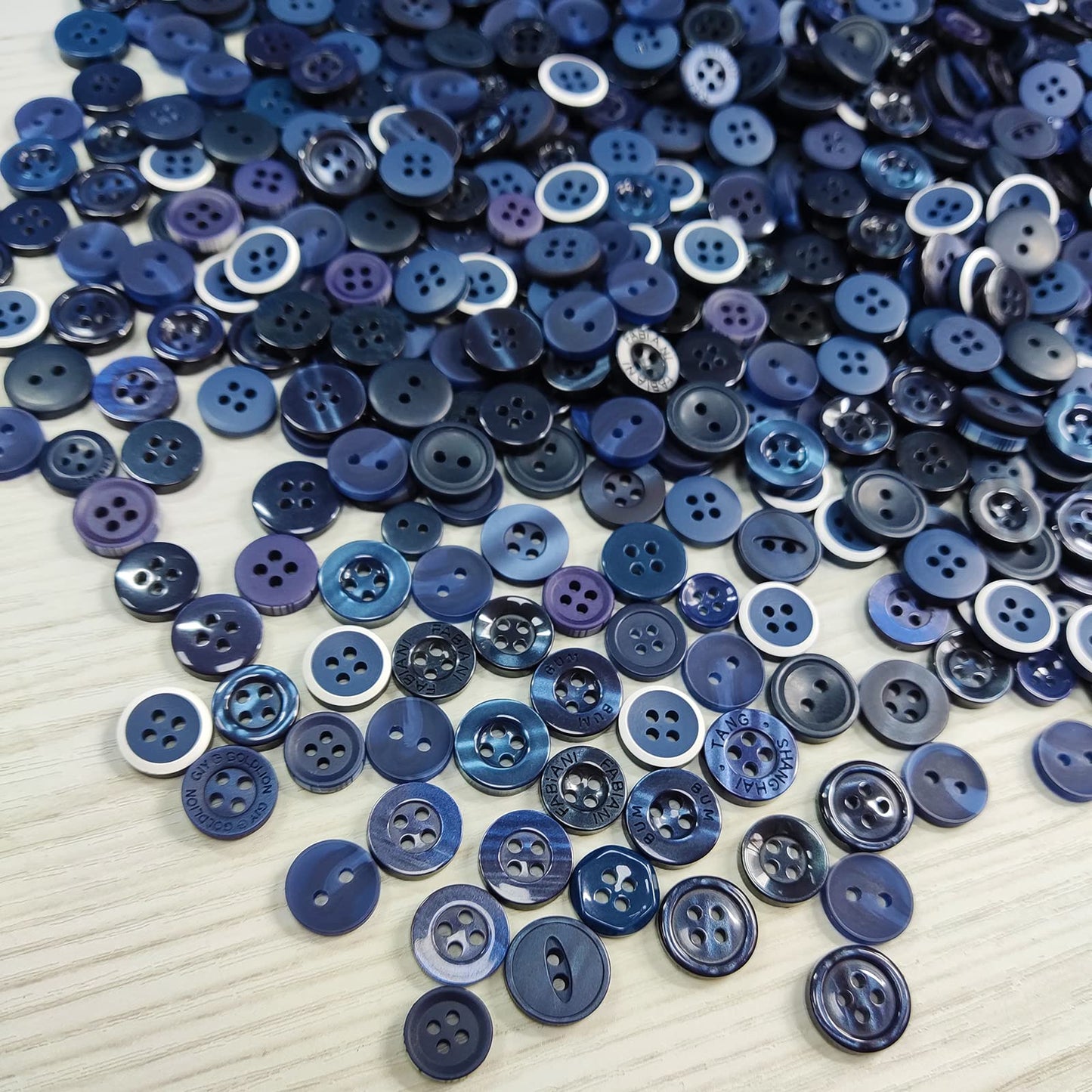 kovolala Bulk Blue Small Buttons 800-1000pcs Shirt Buttons Mixed Size Art Hand Painted Buttons for Kids for Sewing DIY Crafts Children's Manual Button Painting（Blue…