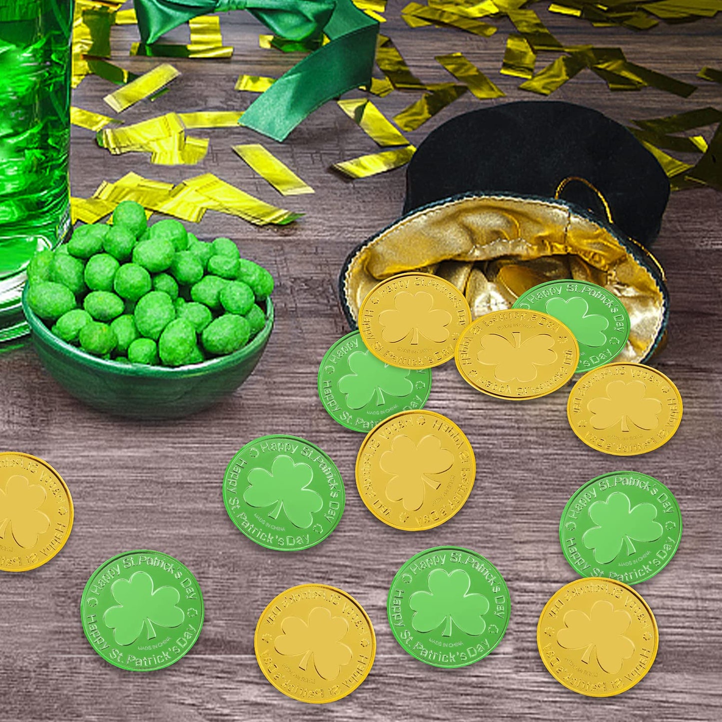 St. Patrick's Day Gold Coins - 100 Pieces Gold Green Lucky Coins Plastic Shamrock Leprechaun Coins, 3-Leaf Clover Coin for Party Decoration Favors
