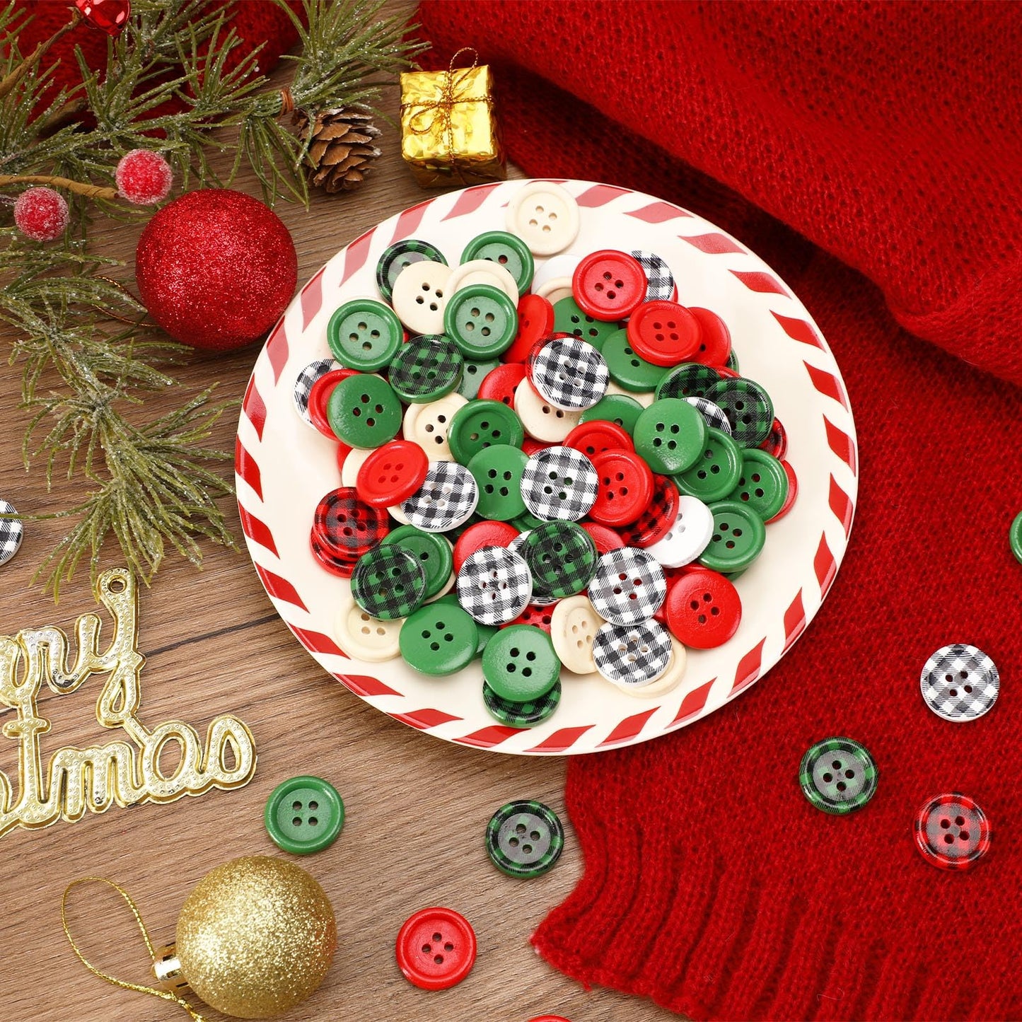 JUNEBRUSHS 260pcs Christmas Buffalo Plaid Wooden Buttons 4 Holes Round Wood Sewing Buttons for Christmas Stocking Decorative DIY Sewing Crafts Handmade Projects