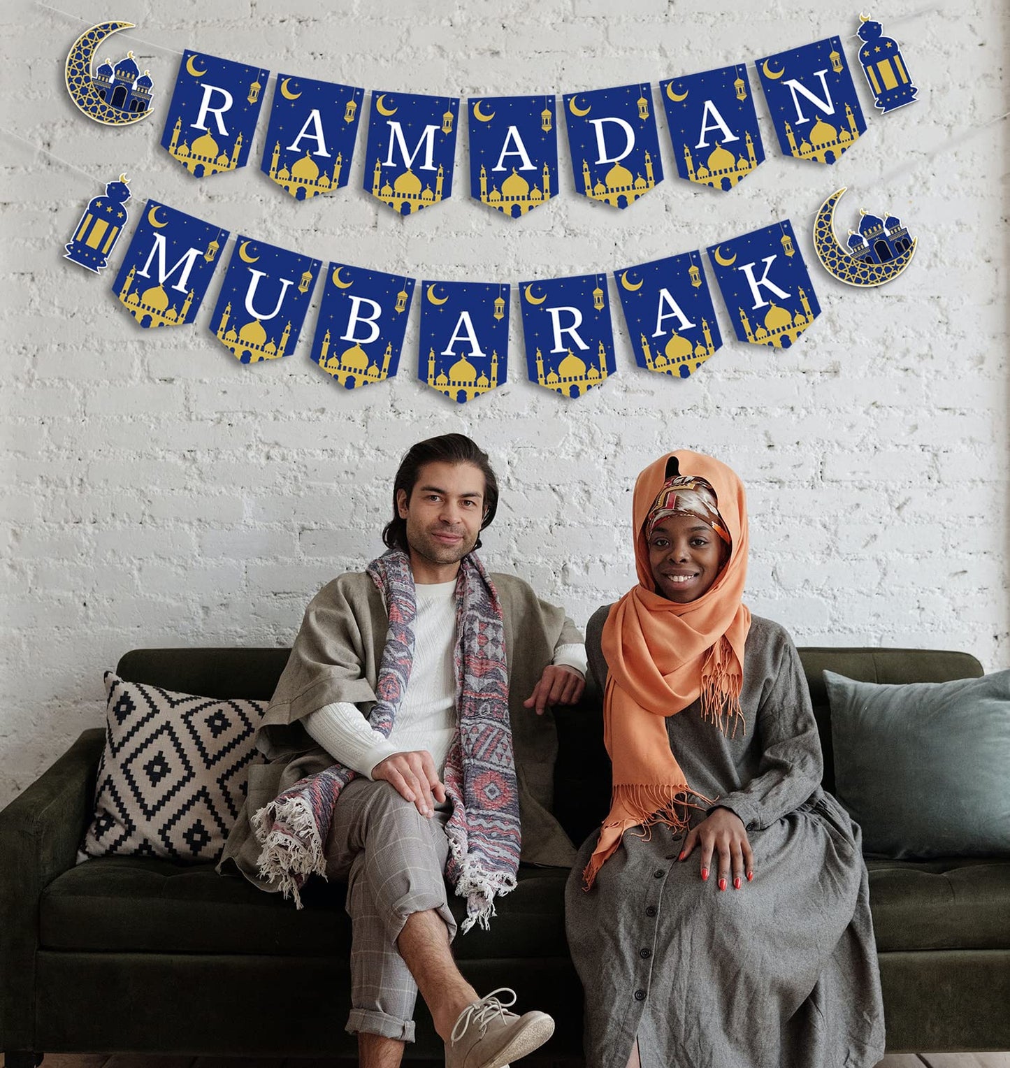 Ramadan Mubarak Banner Muslim Ramadan Mubarak Bunting Banner Garland with Lantern Moon Castle Sign Eid Mubarak Festival Celebration Party Decorations for Mantle Fireplace Wall Party Supplies