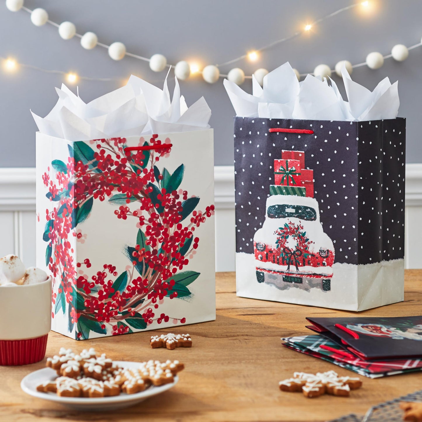 4 Medium Christmas Gift Bags with Handles