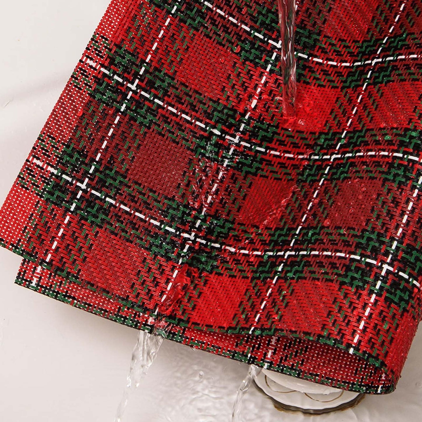 Christmas Placemats Set of 6 for Dining Table Washable Woven Vinyl Non-Slip Placemat Heat-Resistant Durable Table Mats for Dining Table Easy to Clean (Red Grid)