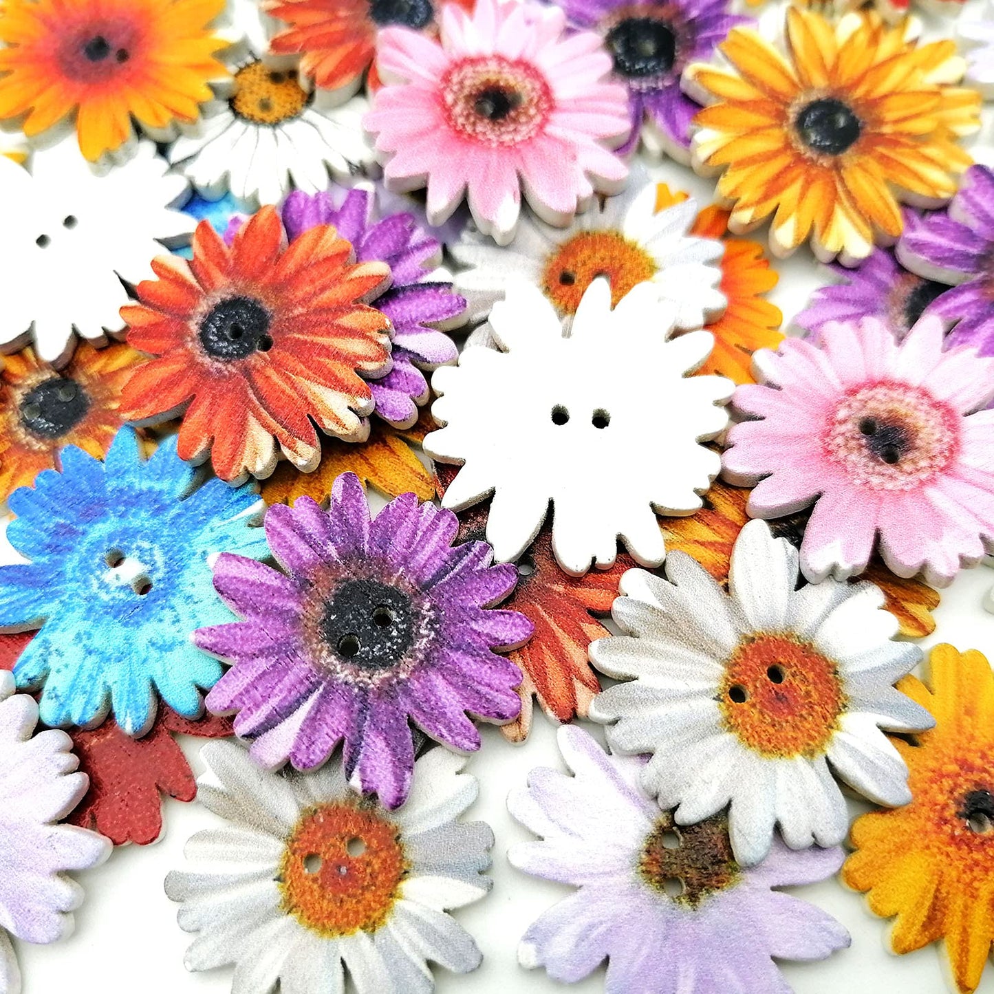 Alfykym 100Pcs Wood Daisy Buttons Painted Wooden Flower Buttons for Crafts Sunflower Wood Buttons 2 Holes Flatback Flower shaped Buttons