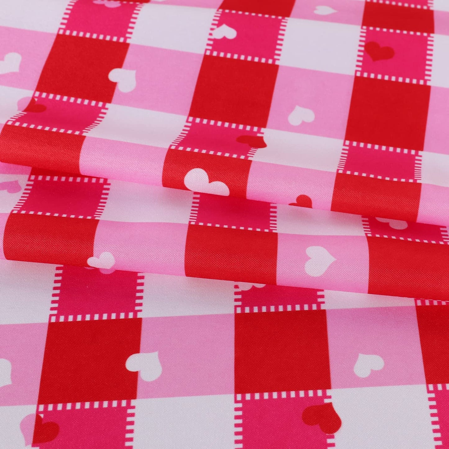 V-Day Checkered Fabric Rectangle Table Cloth- 60 x 84 Inch -Polyester Heart Pattern Tablecloth, Table Cover Protector for Party, Wedding, Valentine Decoration Use, Red & White