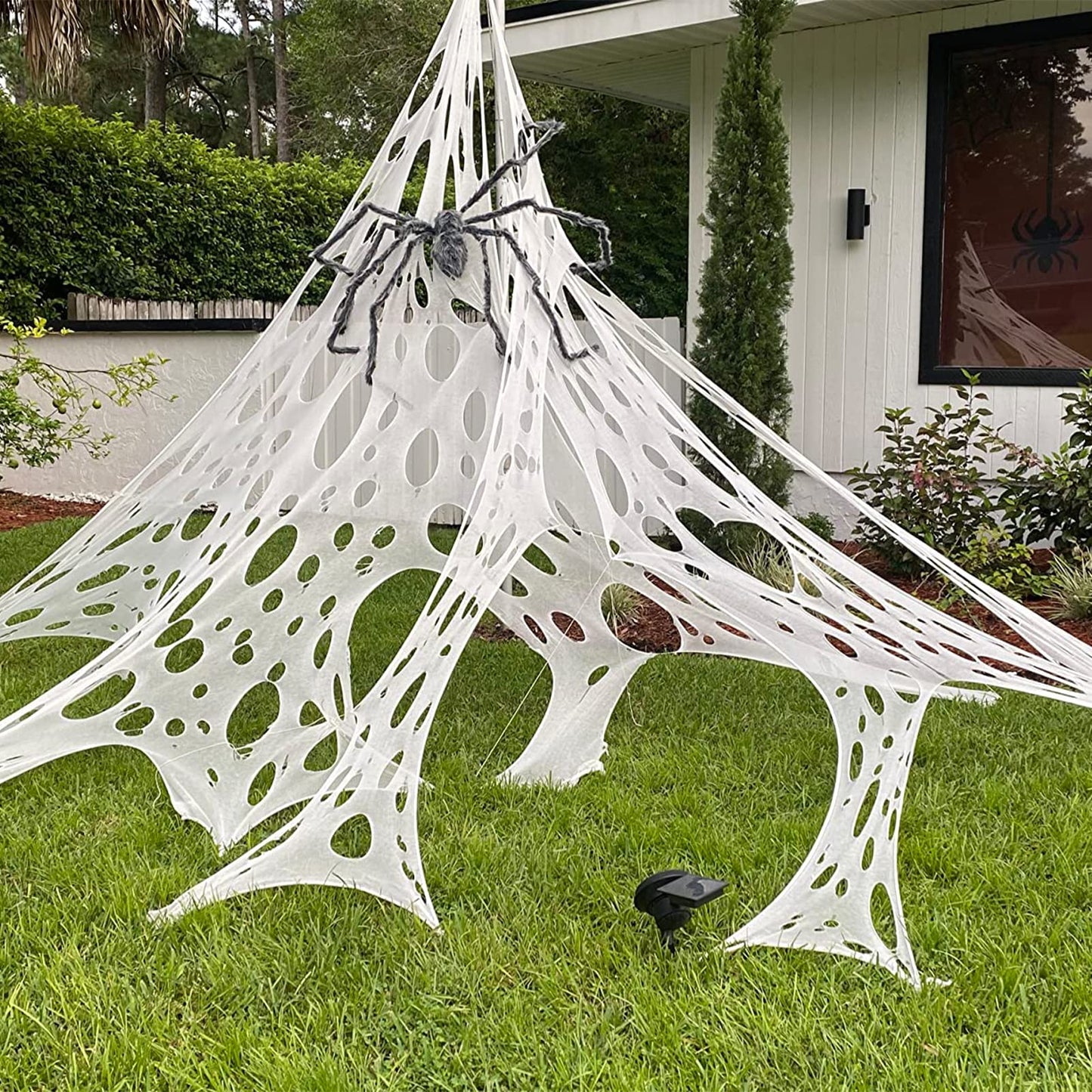 DAZONGE 2 Packs Spider Web Halloween Decorations Outdoor, 900sqft Stretchy Spider Webbing for Halloween Decor, Spooky Spider Web Decorations for Hunted House Halloween Party