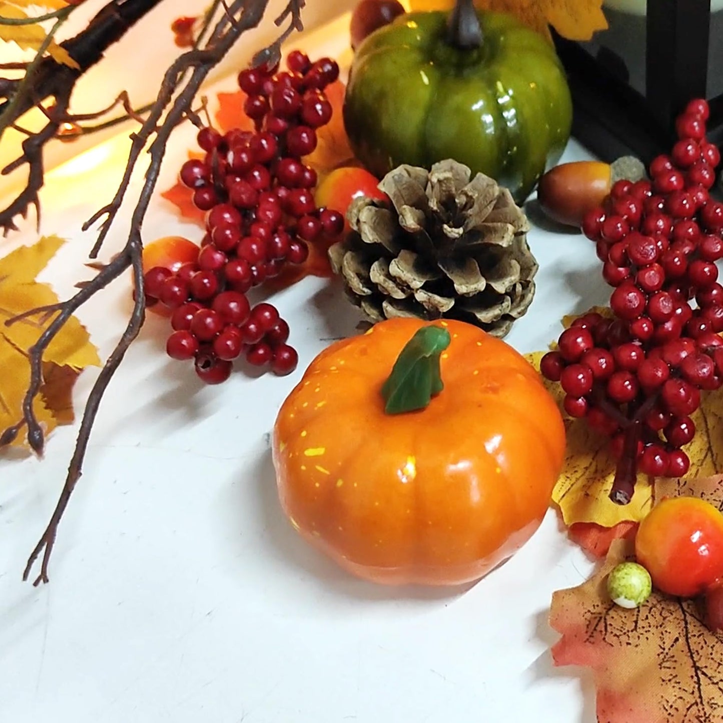 winemana Thanksgiving Harvest Mini Artificial Pumpkins, 30 Maple Leaves 10 Acorns 2 Pinecones 8 Pumpkins 2 Red Berry 5 Pomegranate Pumpkin Decoration for Fall Autumn Harvest Day, Set of 57