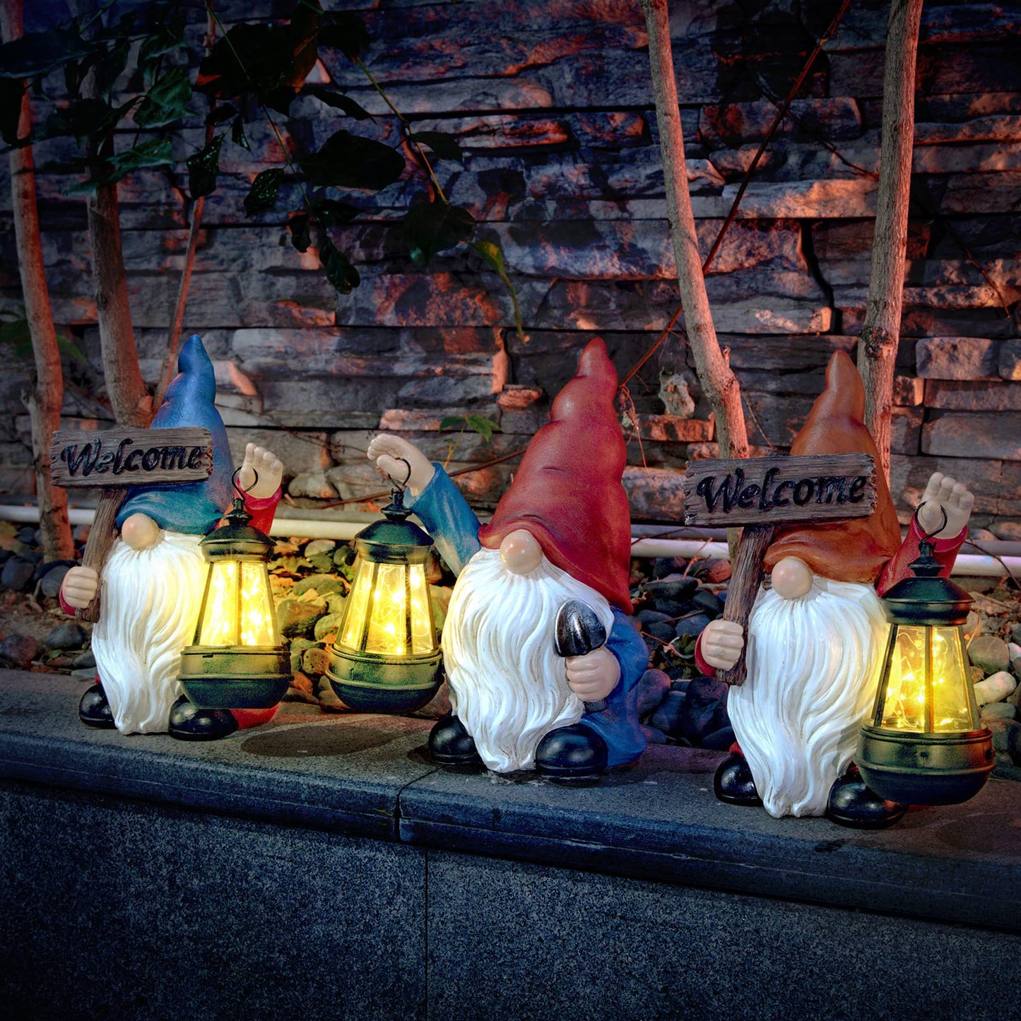 Garden Gnomes Statues Outdoor Decor with Shovel Solar Gnome with Lantern LED Lights,Terrace Xmas Courtyard Lawn Patio Porch Decoration Birthday Christmas Housewarming Gift for Mom Women