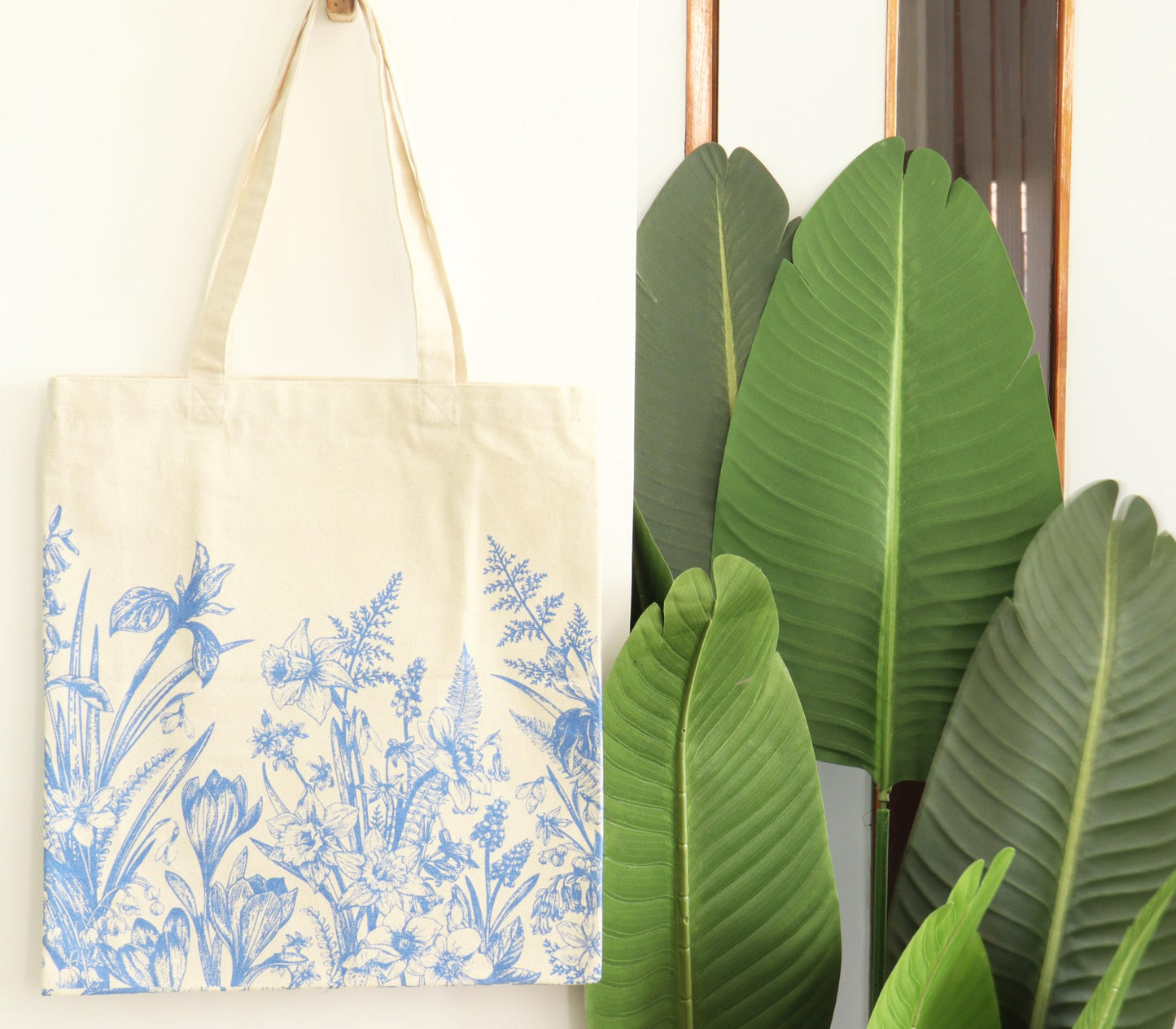 PurpleEssences Floral Tote Bag for Women, Cute Aesthetic Spring Tote Bag with Inner Pocket, Reusable Cloth Cotton Flower Tote Bag for Daily Essentials - Floral