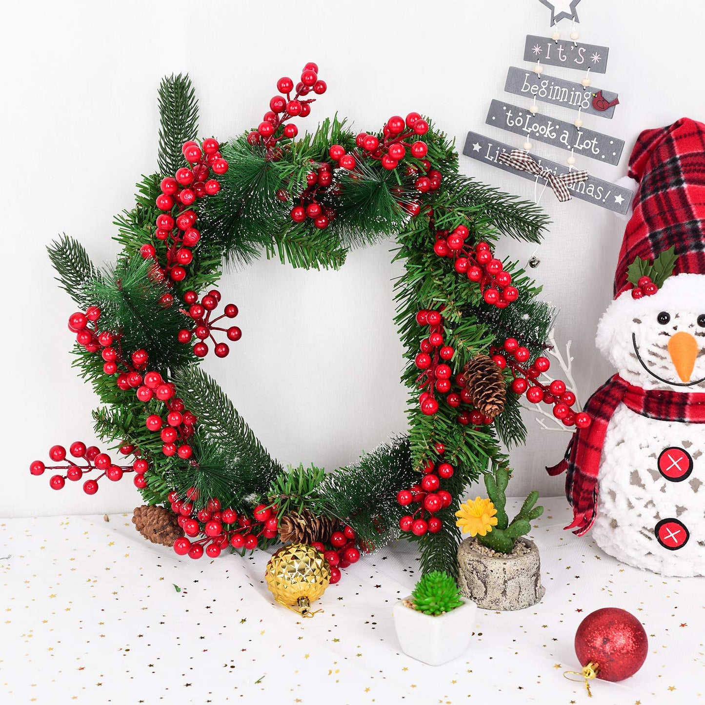 Lvydec 30pcs Artificial Red Berry Picks - Christmas Holly Berry Branches Red Berry Stems for Holiday Home Decor and Crafts