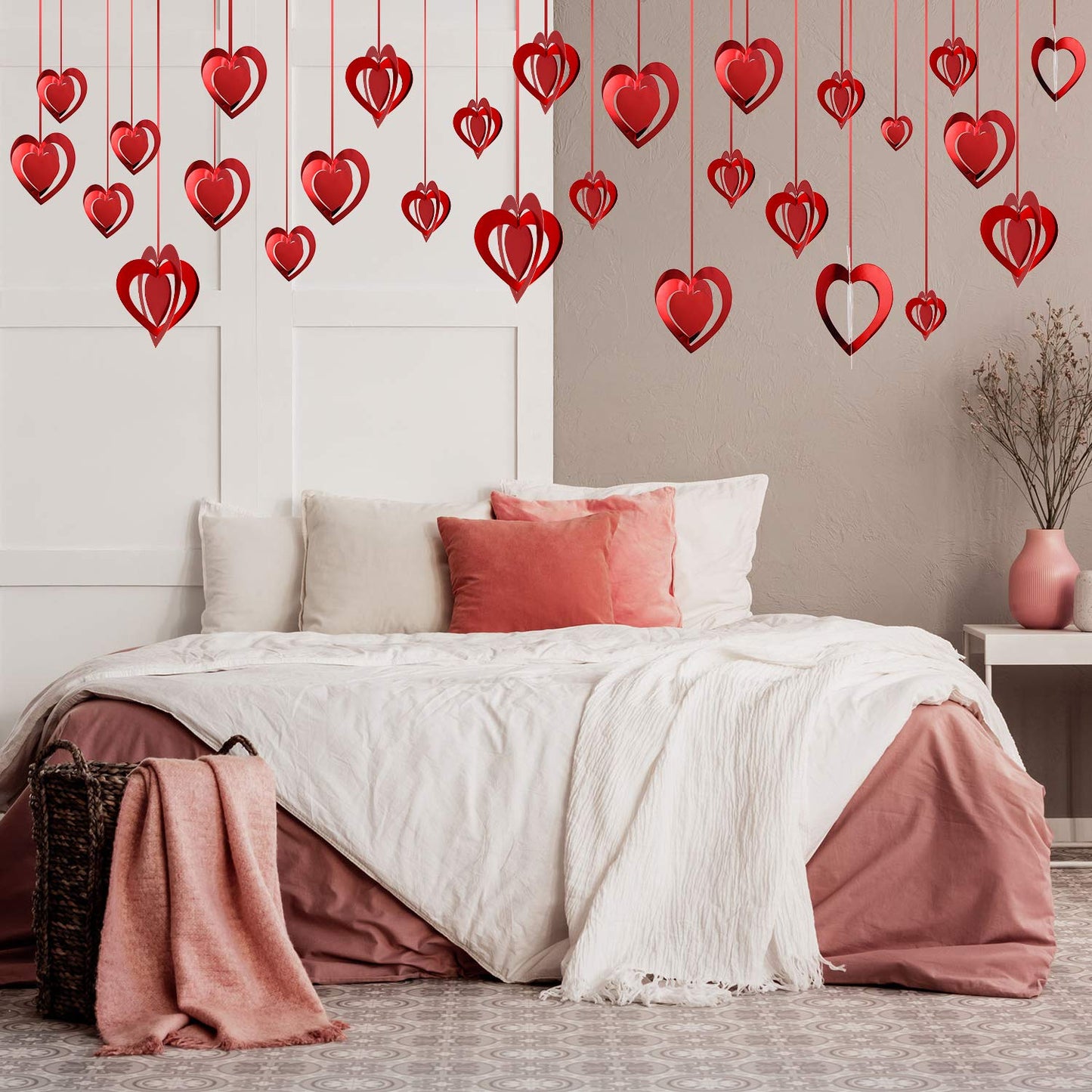 32 Pieces 32 pcs Valentine's Day Heart Hanging Foil Decorations Red 3D Swirl Hearts Garland Ornaments with Ribbon for Valentine Wedding Party Favors Anniversary Tree Party (Classic Heart)