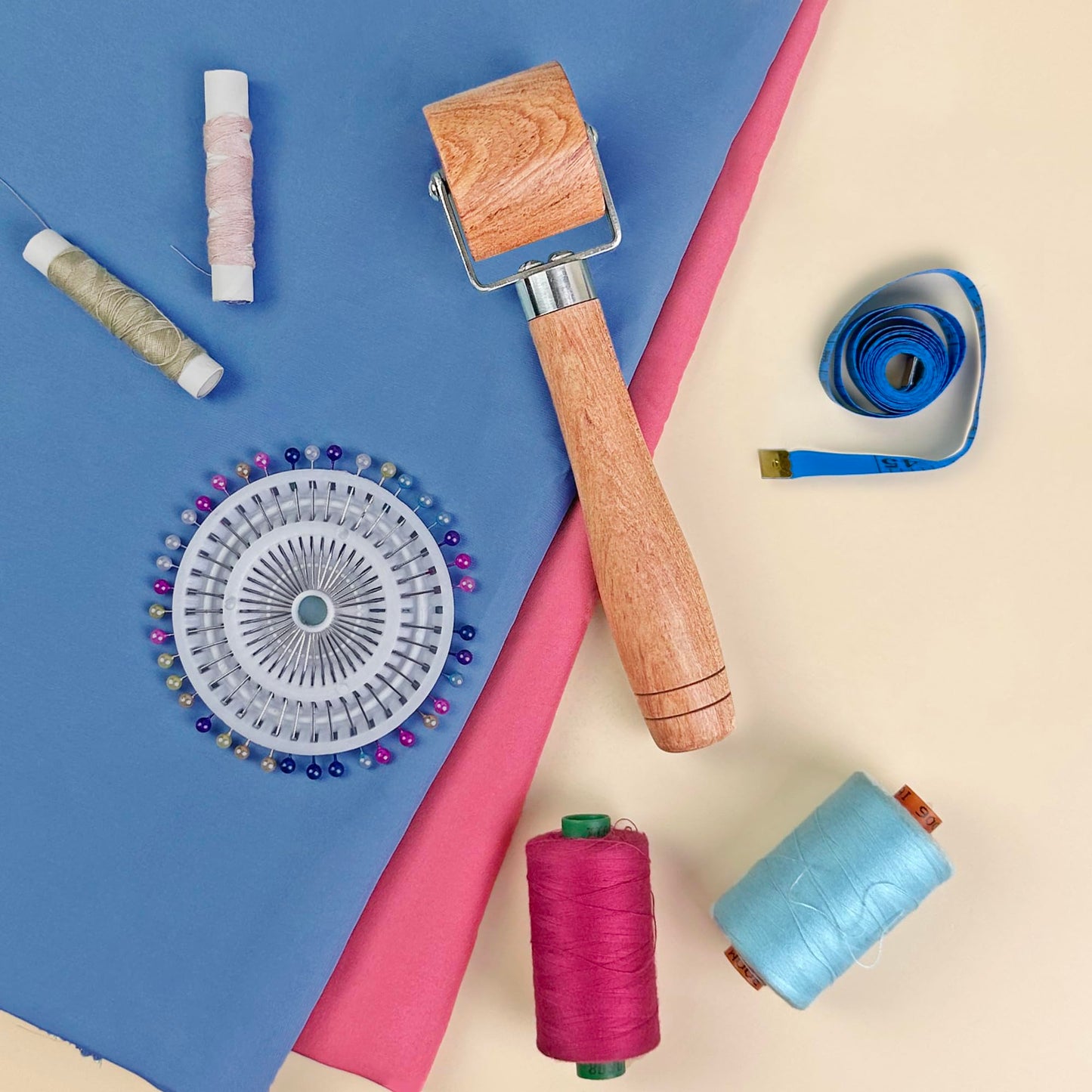 Savina Quilting Seam Roller, Wooden Pressing Roller, Easy to Grip Handle Tools for Quilting, Sewing, Wallpaper, Home Decoration.