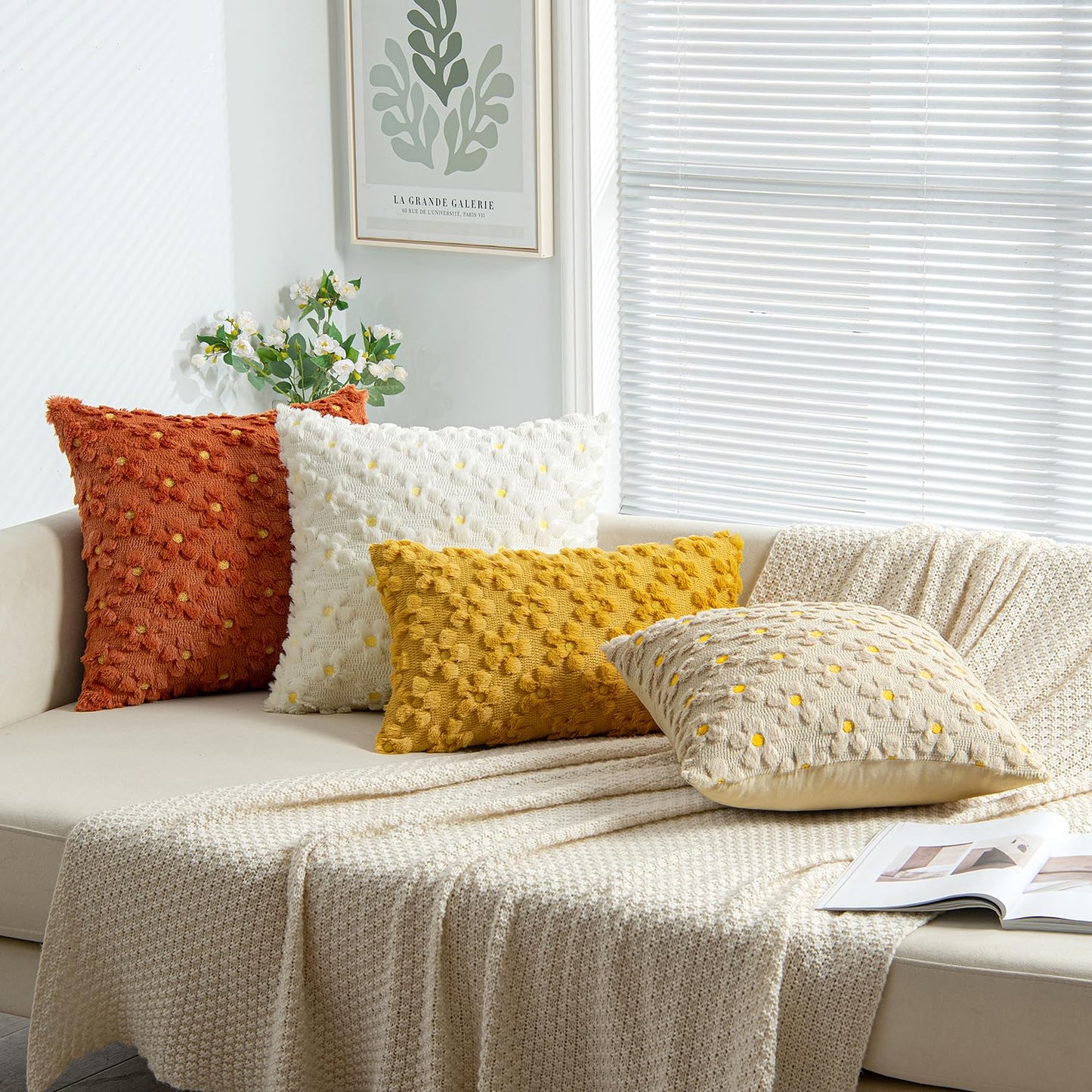 Spring Summer Decorative Throw Pillow Covers 18x18 Inch Set of 2 Soft Plush Faux Couch Pillow Covers Sun Flower Pillowcase Cushion Case Holiday for Home Decor Sofa Bed Living Room Light Beige