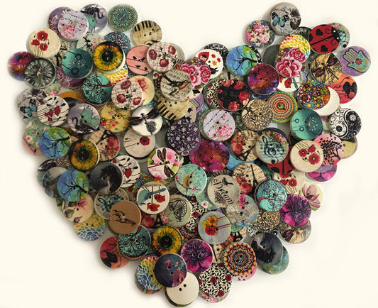 200Pcs Wood Buttons for Crafts, 20mm Vintage Buttons Mixed Pattern Wooden Buttons Round Flower Buttons with 2 Holes for DIY Sewing Craft Decorative