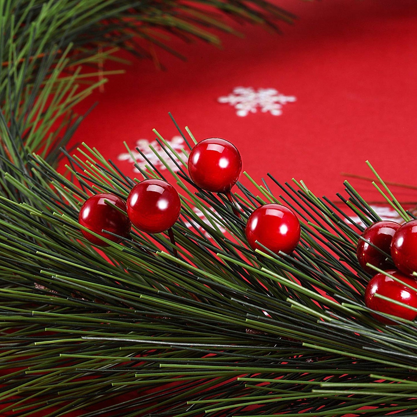BBTO 100 Pack Artificial Holly Berries Mini 10 mm Christmas Fake Berries Stems Crafts Faux on Wire for Christmas Tree Decoration Flower Branches Ornament Wreath DIY Winter Home(Wine Red)