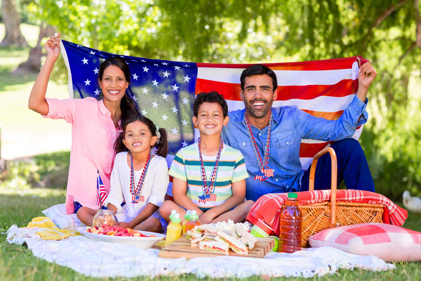 100PCS 4th of July Accessories Necklaces: Blue White and Red Beads Bulk, Patriotic Party Independence Memorial Day Favors Toys Decorations