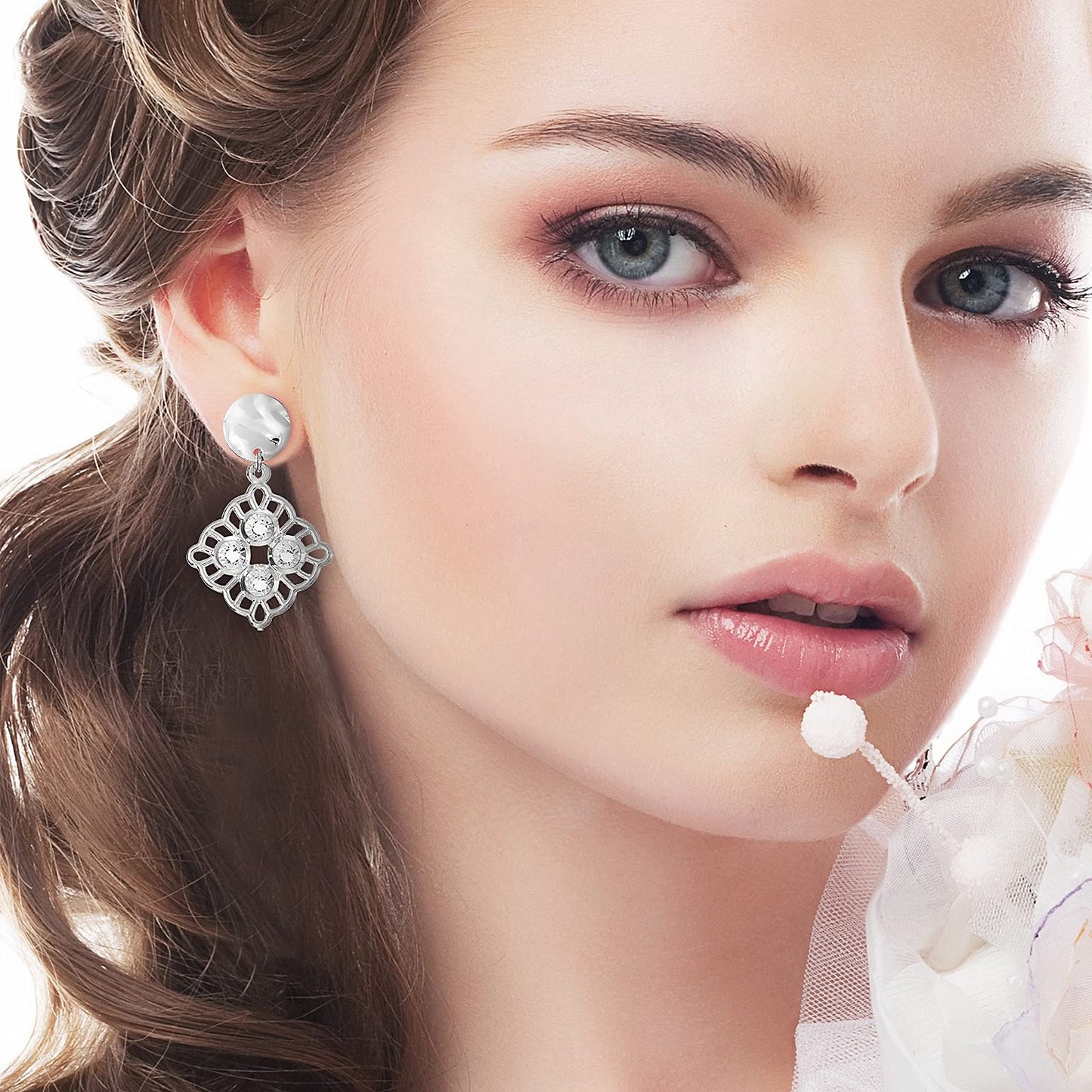 50 Pieces Flat Round Ear Studs Earring Posts with Loop Hole Coin Jewelry 13.0 mm Gold Plated Disc Charms Earring for DIY Earrings Craft Making Supplies for Women Girls (White K, KC Gold)