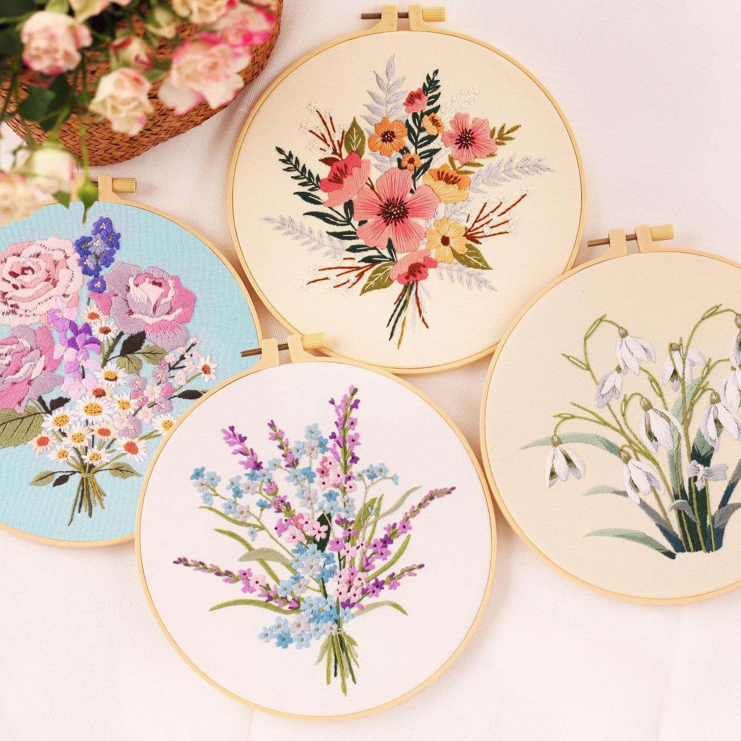 REEWISLY 4pcs of Embroidery kit with Patterns and Instructions, DIY Adult Beginner Cross Stitch Kits, Including 2 Plastic Embroidery Rings, 1 Pair of Scissors, Colored Threads and Needles