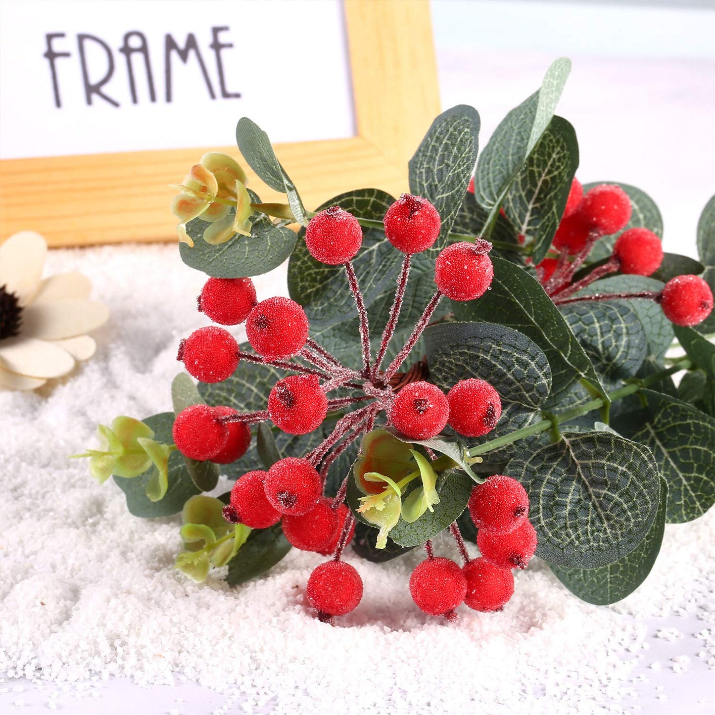 Tatuo 400 Pcs Fresh Red Berries Stems 12 mm Artificial Frosted Holly Berries for Christmas Tree Decor Rustic Fake Simulation Mini Berry Fruit for Christmas Wreath DIY Craft Xmas Party Supply