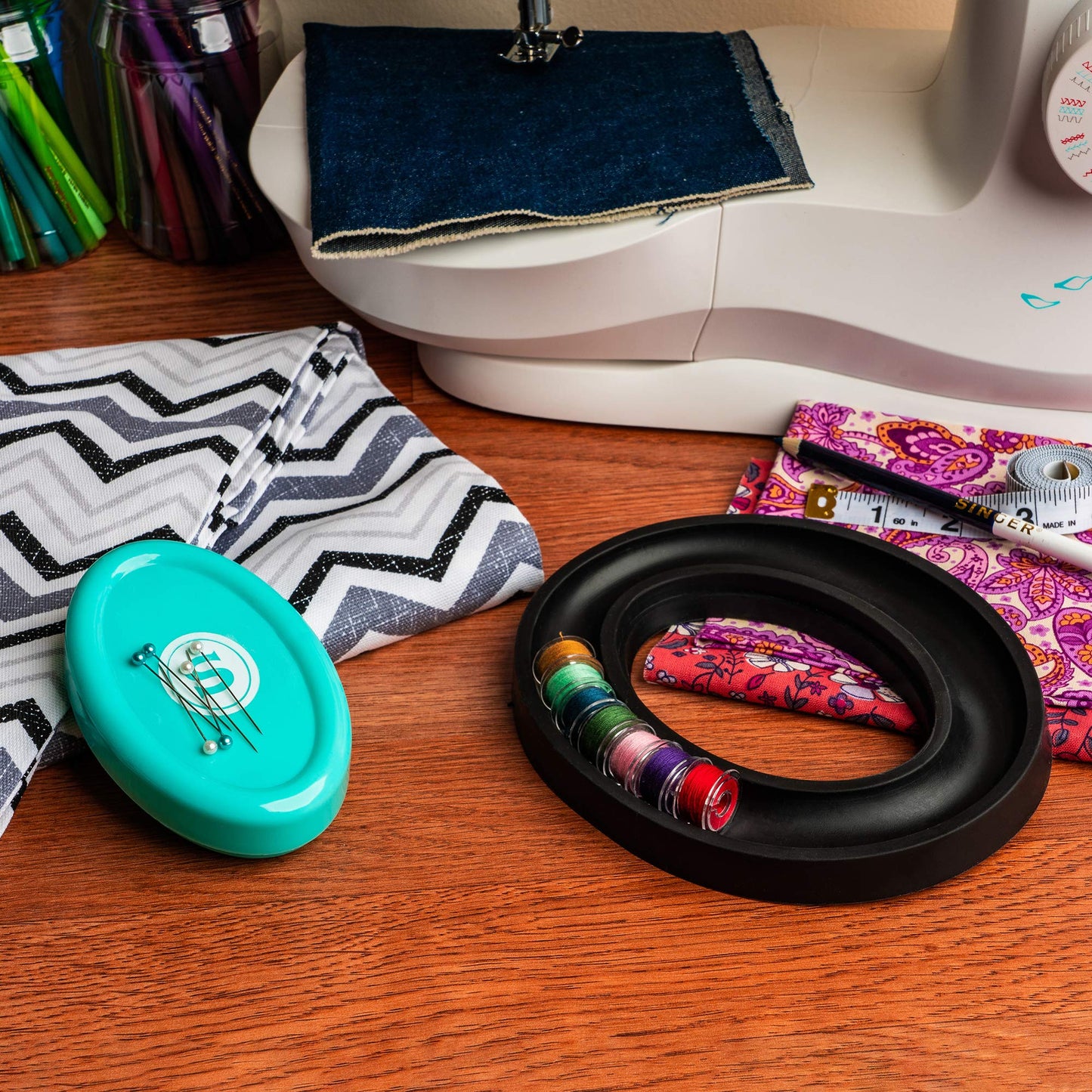 Singer ProSeries 51507 2 in 1 Bobbin Holder with Magnetic Pin Pal, Red, Yellow, Blue, White