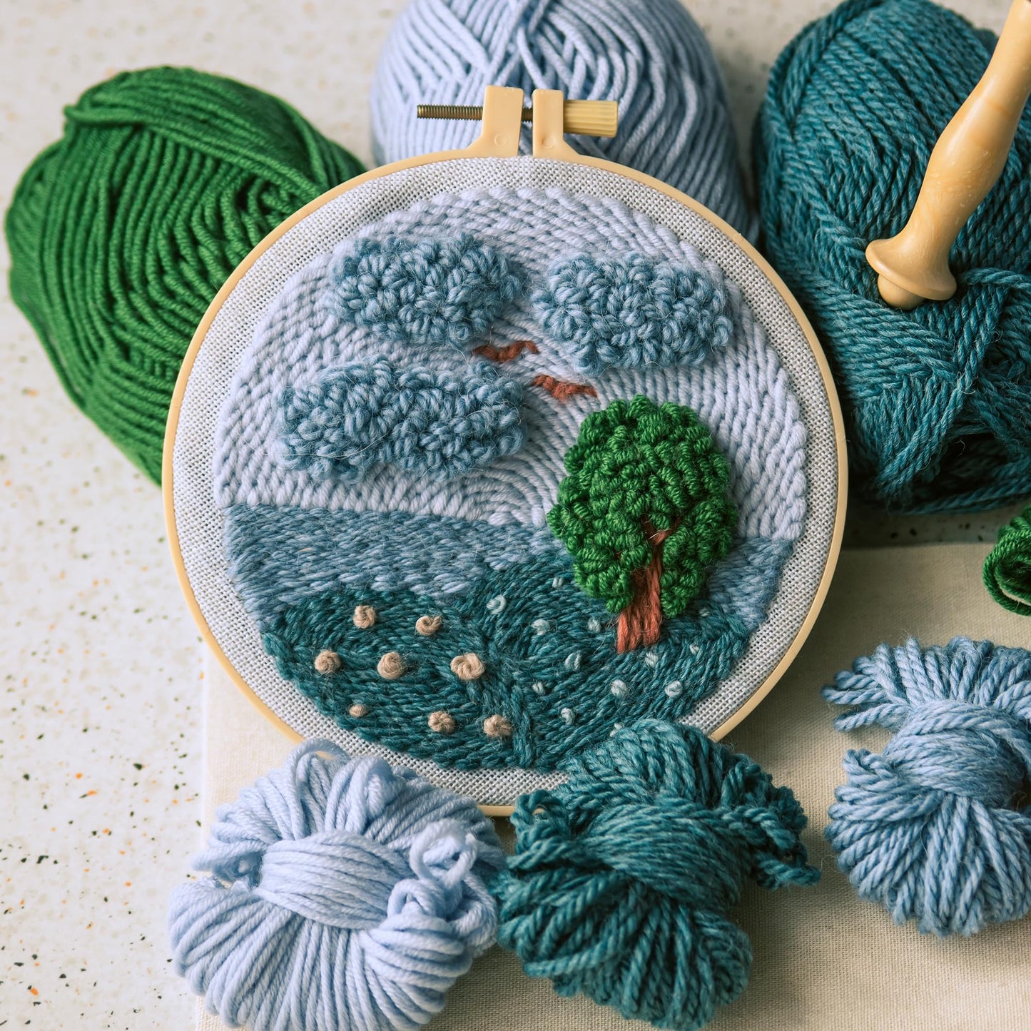 6 Pieces Embroidery Hoops 3 Inch to 10 Inch Cross Stitch Hoop Small Embroidery Hoop with 16 Pieces Needles for Embroidery