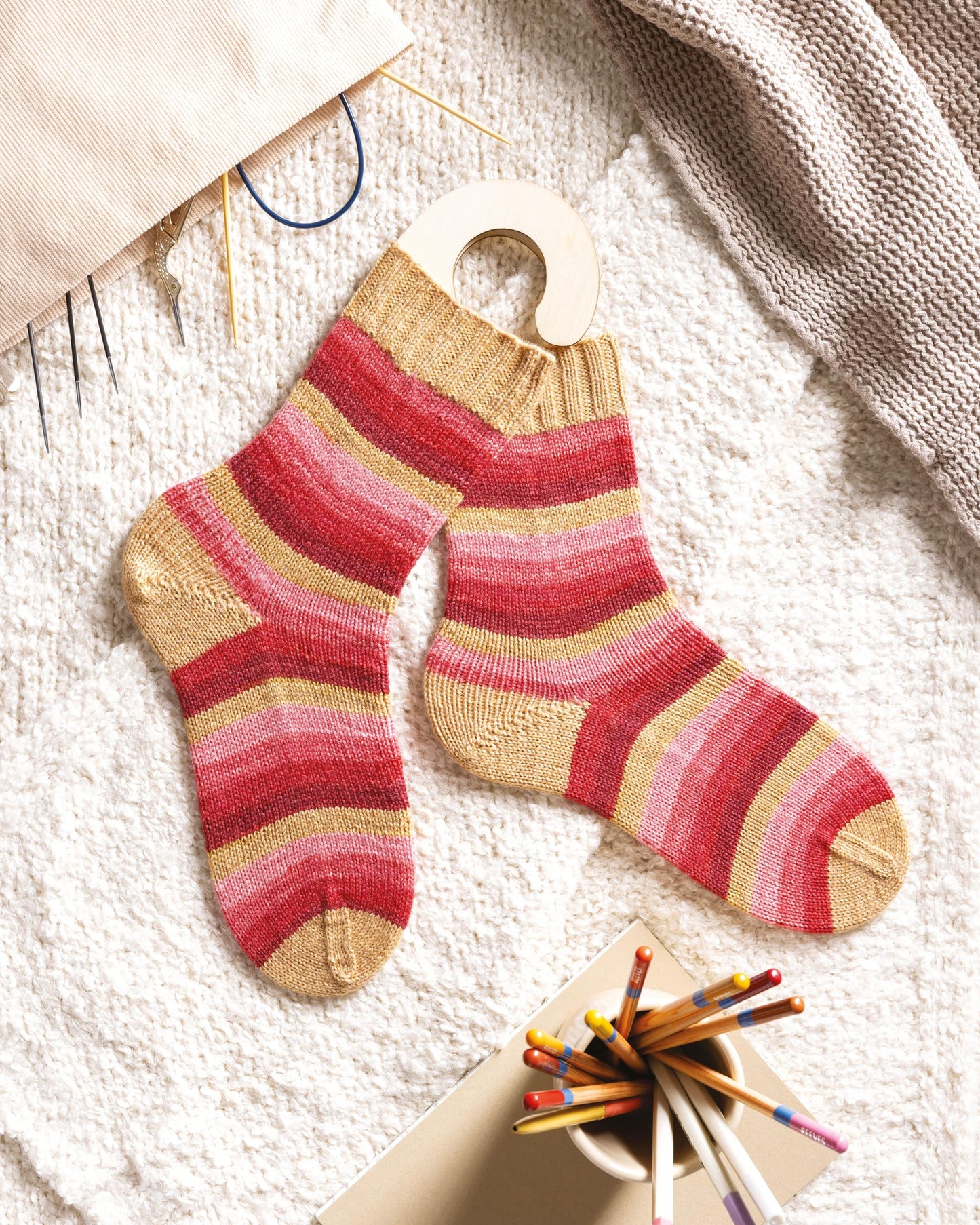 No Fear Sock Knitting: Take the worry out of sock knitting with this beginner's guide