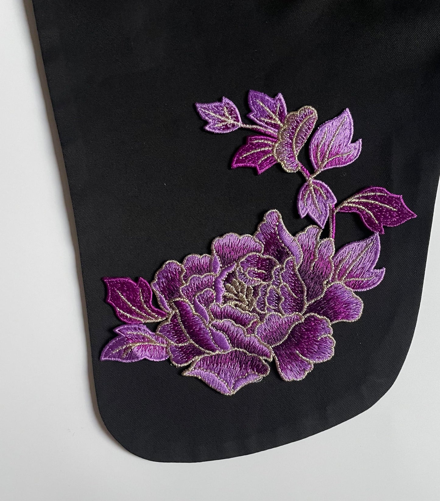 One Pair Beautiful Peony Flower Patches, Elegant Peony Blossom Embroidered Applique for Clothes Backpacks T-Shirt Jeans Skirt Vests Scarf Hat Bag (One Pair Purple Peony)