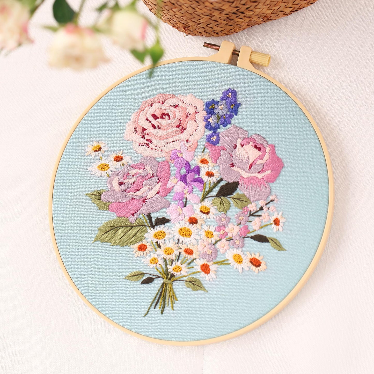 REEWISLY 4pcs of Embroidery kit with Patterns and Instructions, DIY Adult Beginner Cross Stitch Kits, Including 2 Plastic Embroidery Rings, 1 Pair of Scissors, Colored Threads and Needles