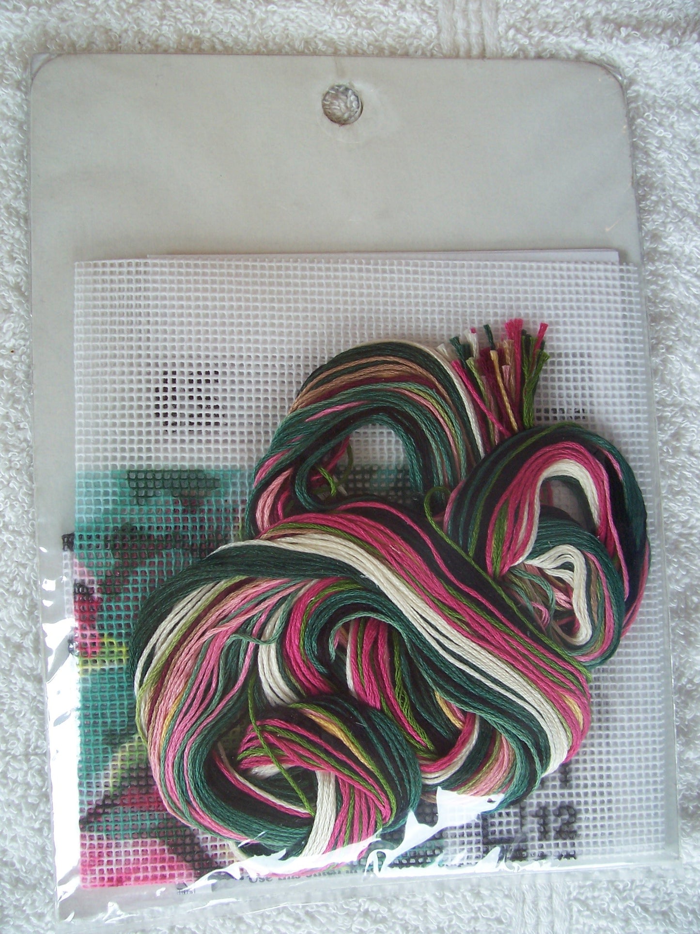 Dimensions Needlepoint Kit, Hummingbird Needlepoint, 5'' W x 5'' H, Various