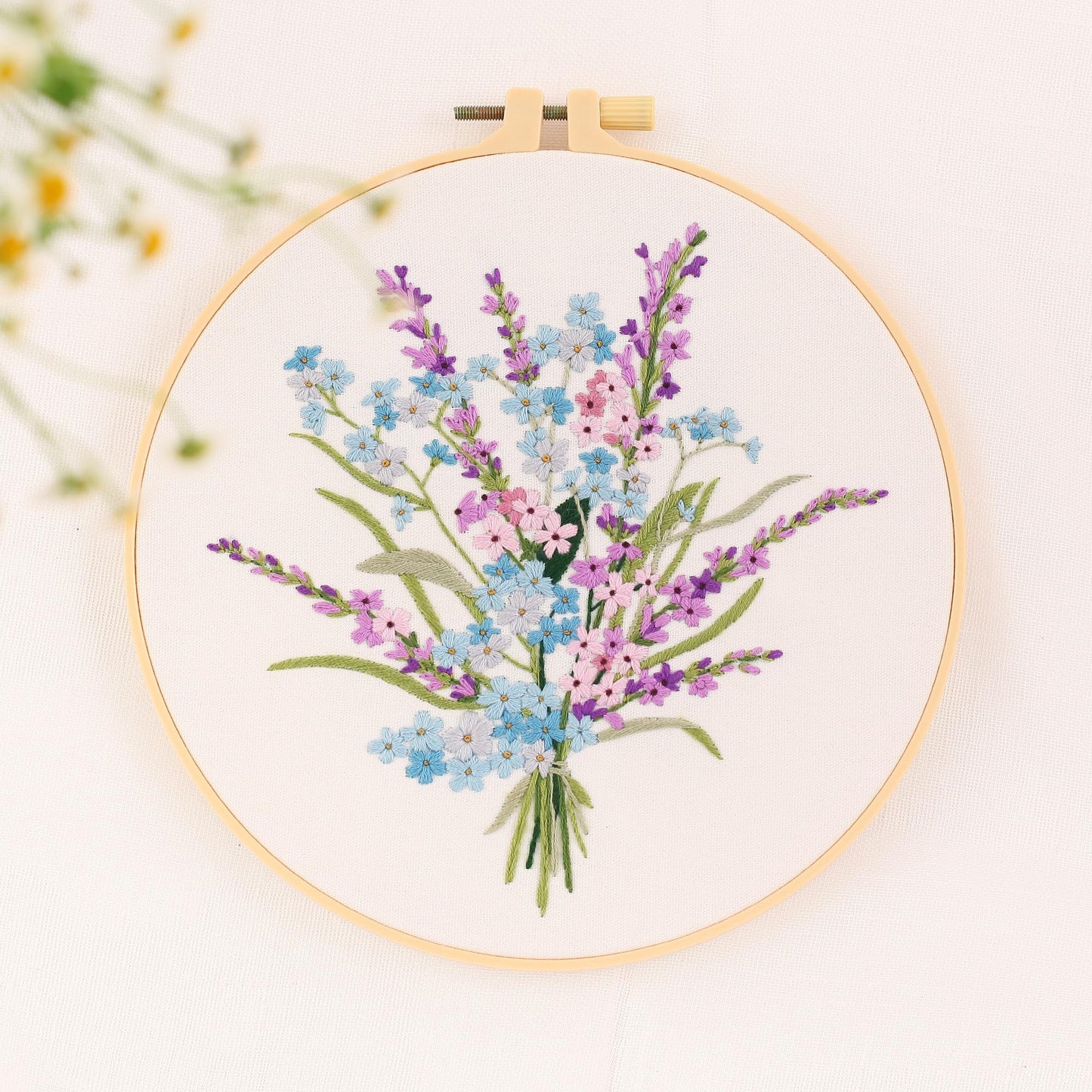 REEWISLY 4pcs of Embroidery kit with Patterns and Instructions, DIY Adult Beginner Cross Stitch Kits, Including 2 Plastic Embroidery Rings, 1 Pair of Scissors, Colored Threads and Needles