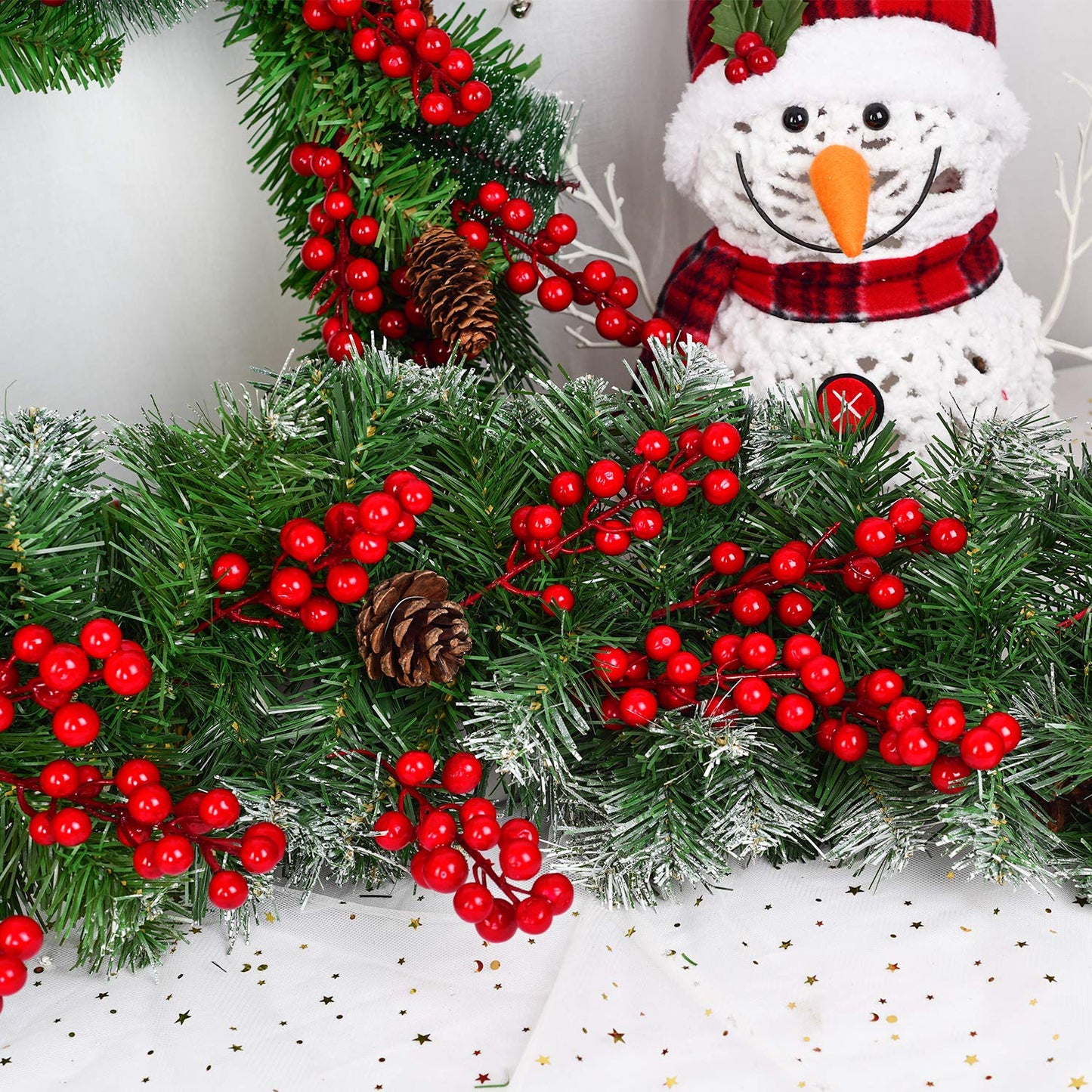 Lvydec 30pcs Artificial Red Berry Picks - Christmas Holly Berry Branches Red Berry Stems for Holiday Home Decor and Crafts