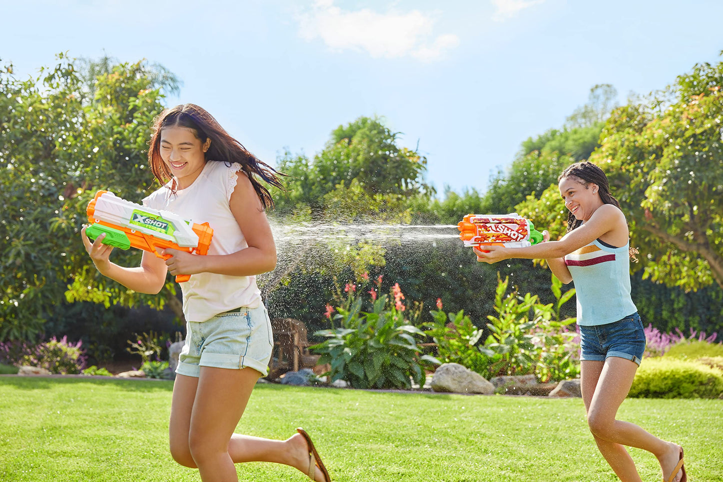 XSHOT Fast-Fill Medium Water Blaster by ZURU, Watergun for Summer, XShot Water Toys, Squirt Gun Soaker (Fills with Water in just 1 Second!) Big Water Toy for Children, Boys, Teen, Men (Medium)