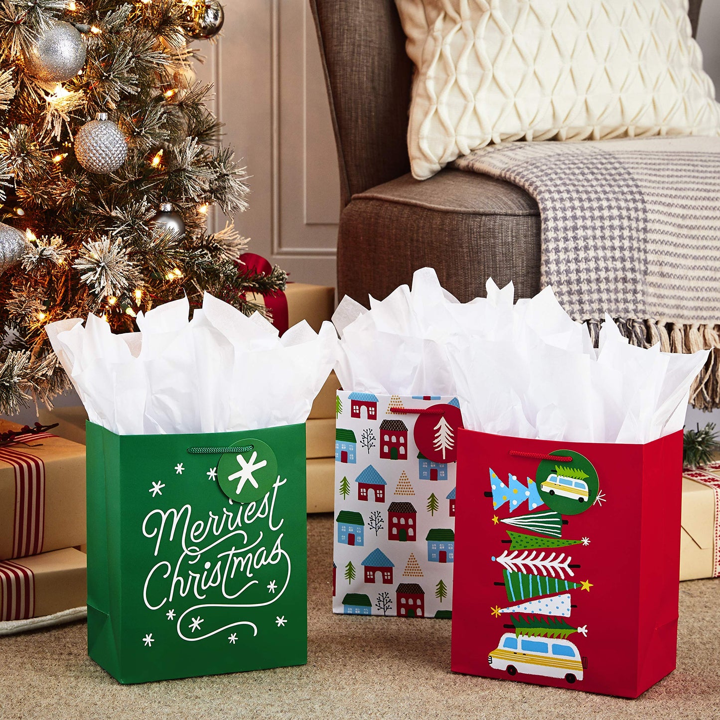 Hallmark 9" Medium Christmas Gift Bag Bundle, Merriest Christmas (Pack of 6, 3 Designs)