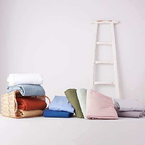 NexHome Light Green Duvet Cover Sets Queen Size 3 Piece Double Brushed Microfiber Queen Duvet Cover with Button Closure & Corner Tie 1 Breathable and Soft Duvet Cover 90x90 inches + 2 Pillow Shams