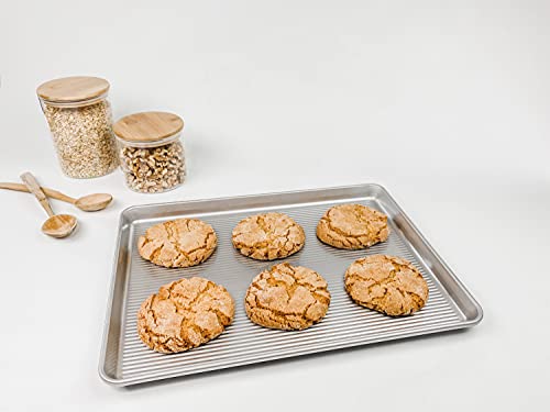 USA Pan Bakeware Half Sheet Pan, Warp Resistant Nonstick Baking Pan, Made in the USA from Aluminized Steel 17 1/4 x12 1/4 x1